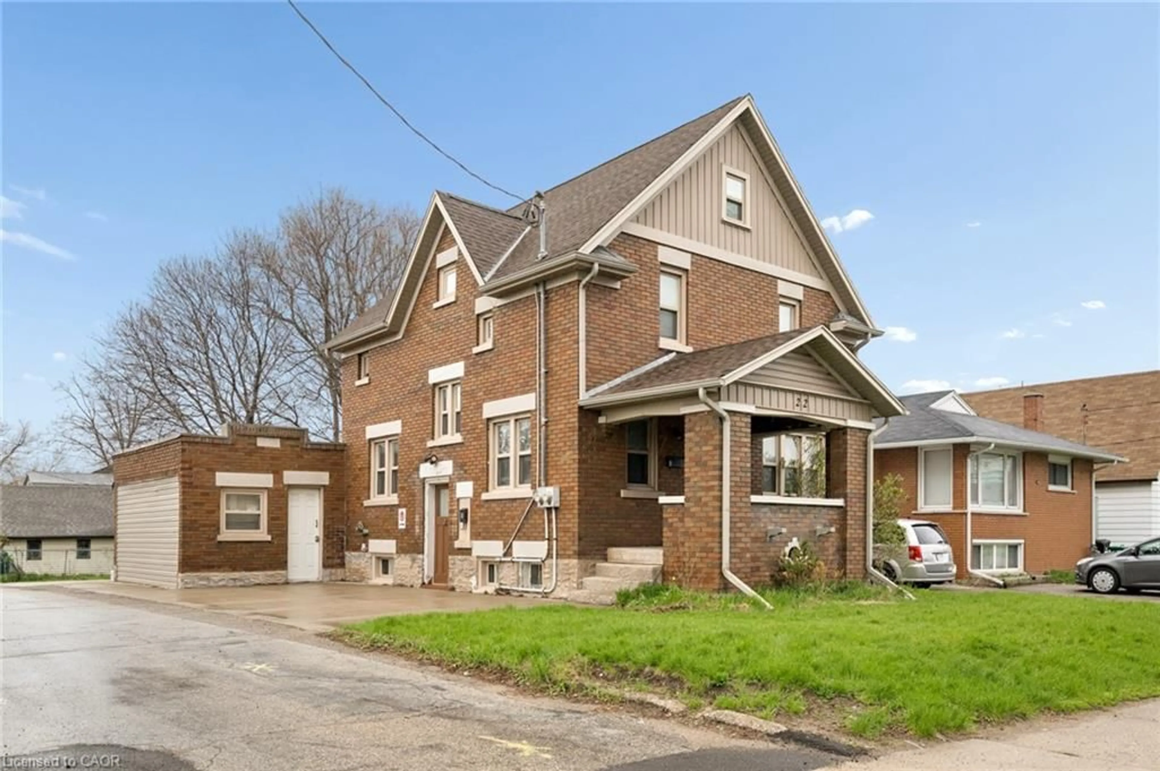 Home with brick exterior material, street for 22 Dellroy Ave, Kitchener Ontario N2A 2S1