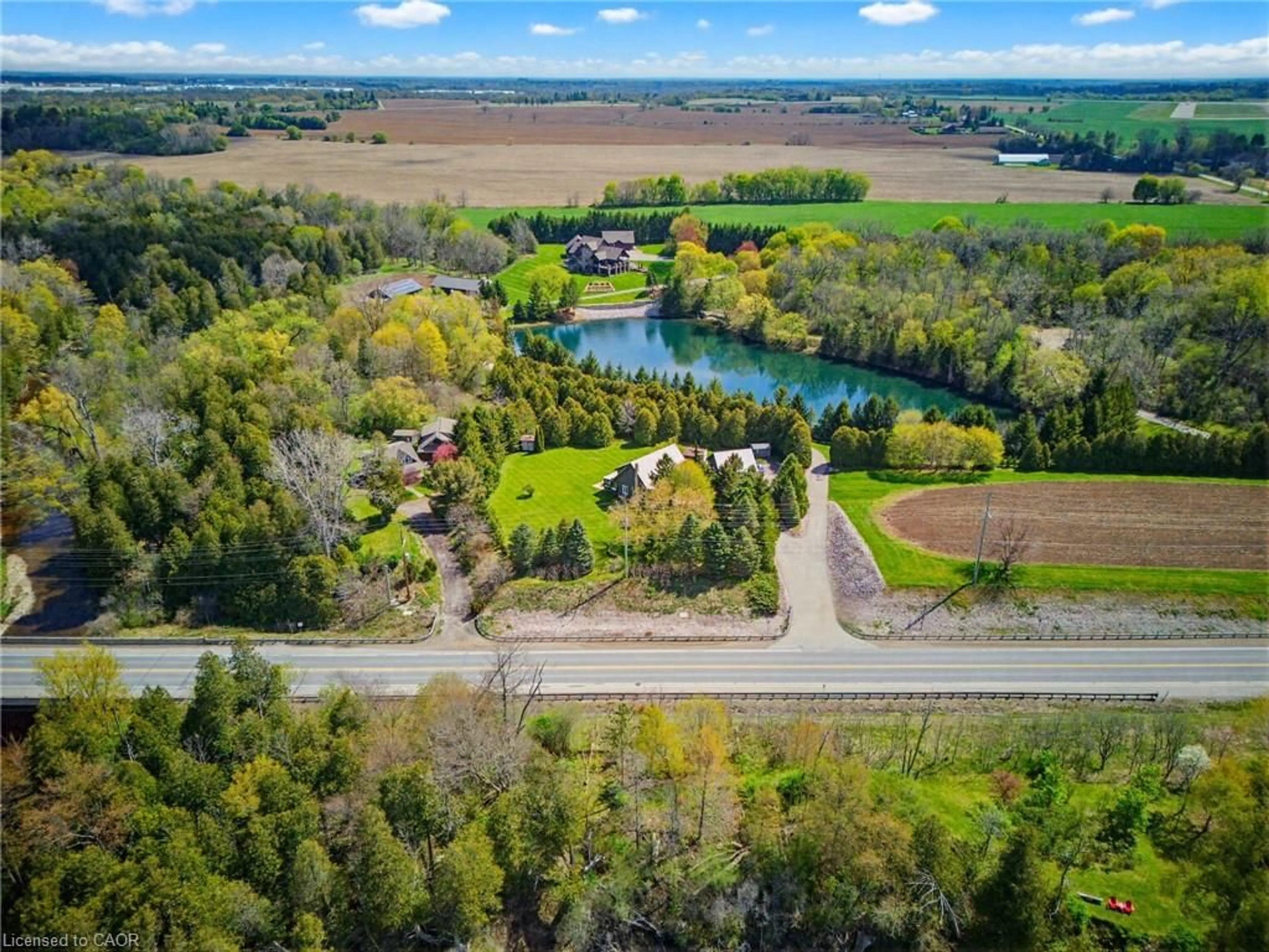 A pic from outside/outdoor area/front of a property/back of a property/a pic from drone, water/lake/river/ocean view for 773 Rest Acres Rd, Brantford Ontario N3T 0M9