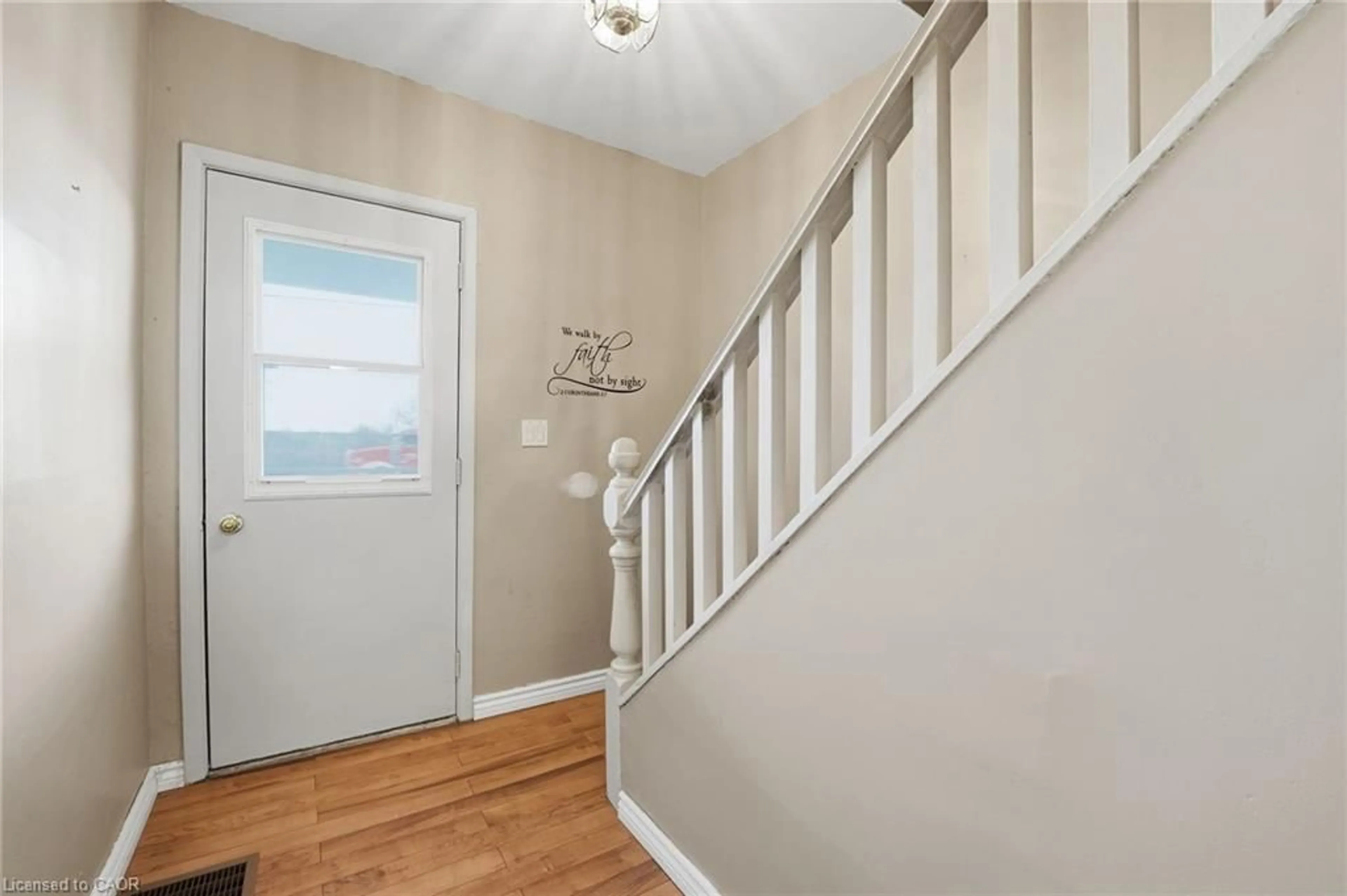 Indoor entryway for 84 Green Mountain Rd, Stoney Creek Ontario L8J 2W4