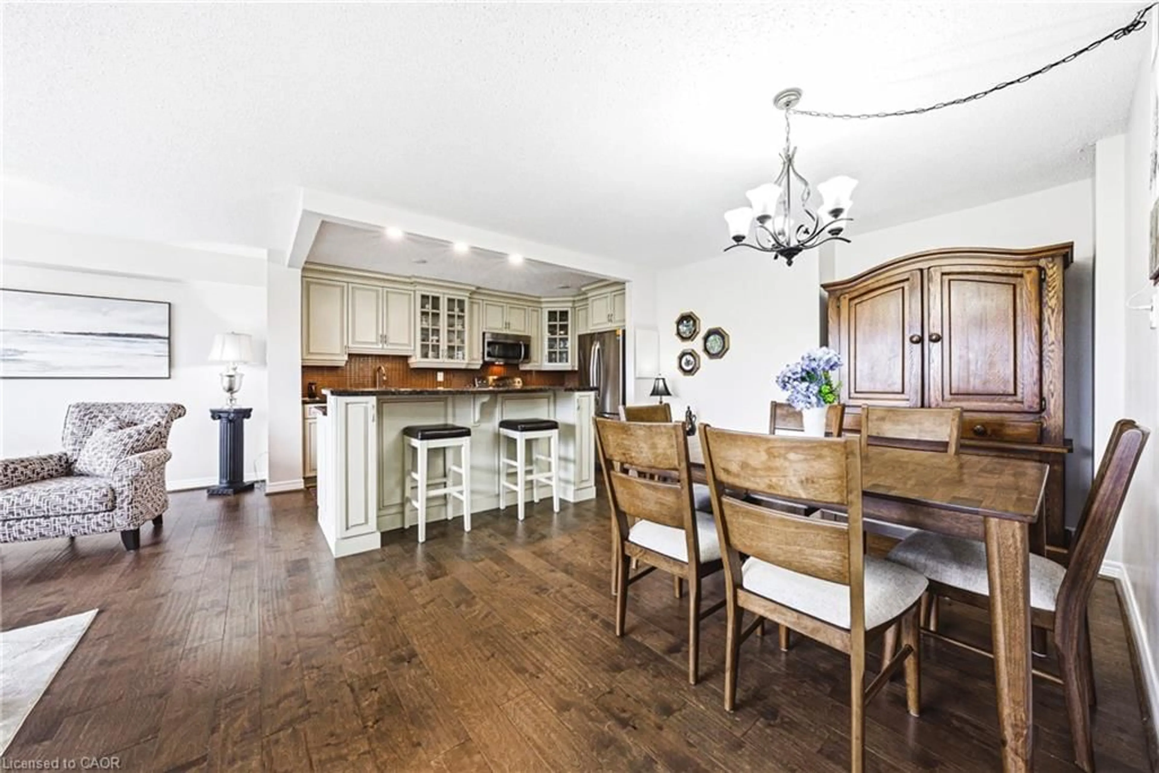 Open concept kitchen, wood/laminate floor for 2055 Upper Middle Rd #901, Burlington Ontario L7P 3P4