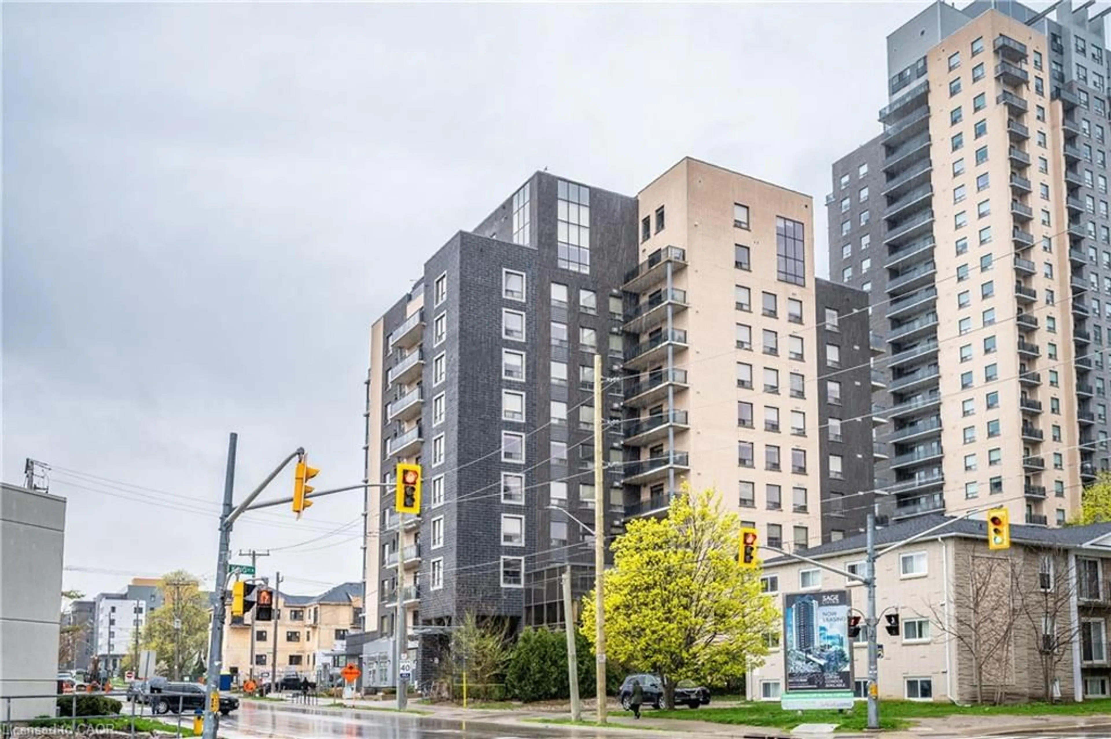 Patio, unknown for 8 Hickory St #404, Waterloo Ontario N2L 3H6
