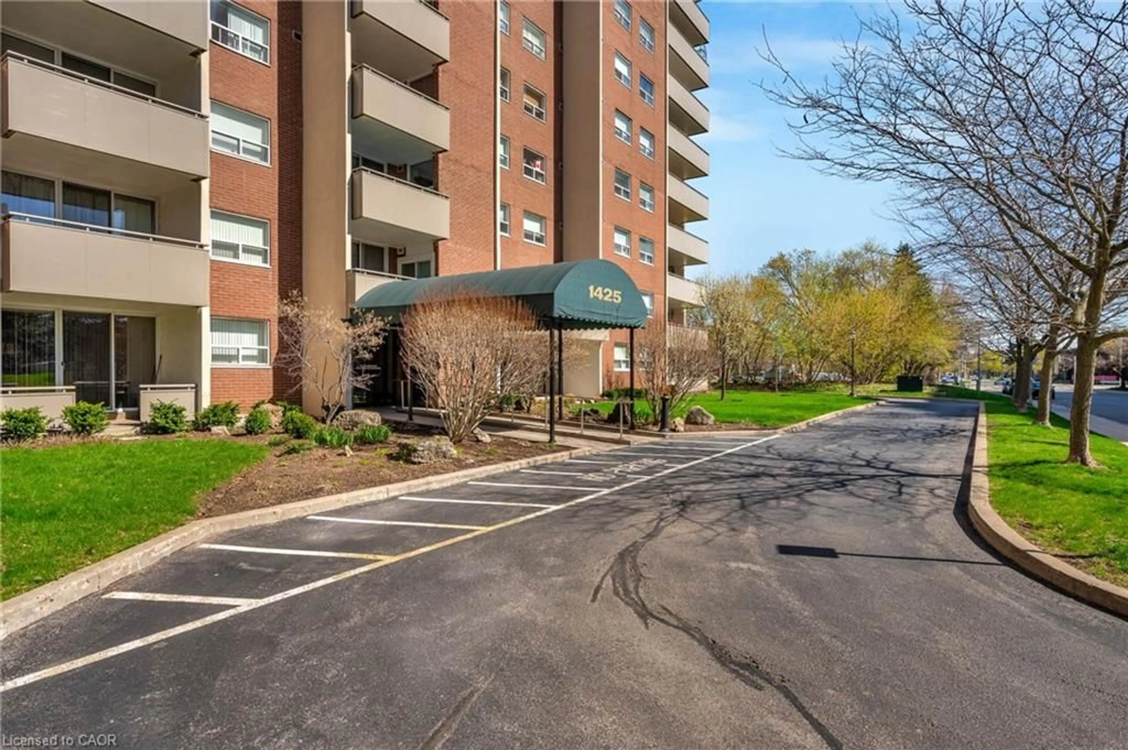 Unknown for 1425 Ghent Ave #308, Burlington Ontario L7S 1X5