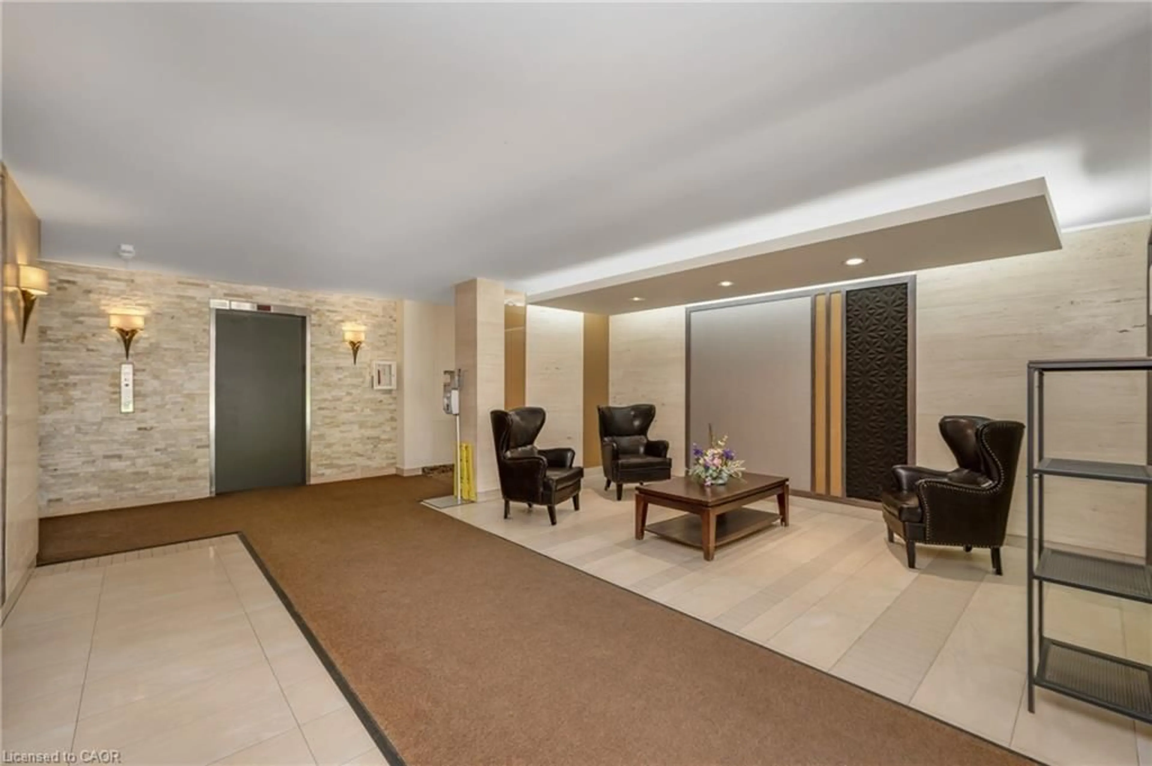 Lobby for 1425 Ghent Ave #308, Burlington Ontario L7S 1X5