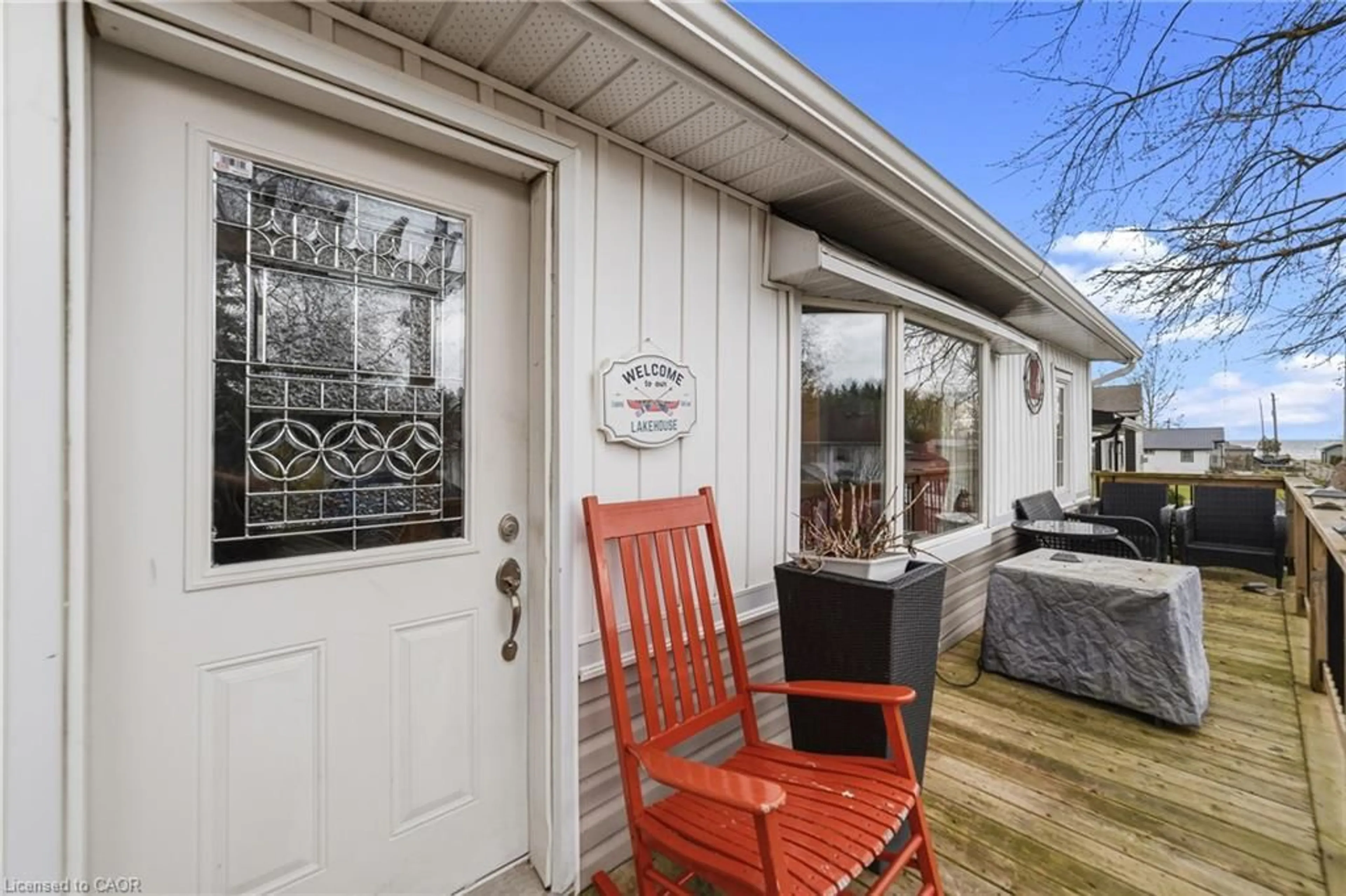 Patio, street for 18 Westmoreland Lane, Haldimand Ontario N1A 2W1