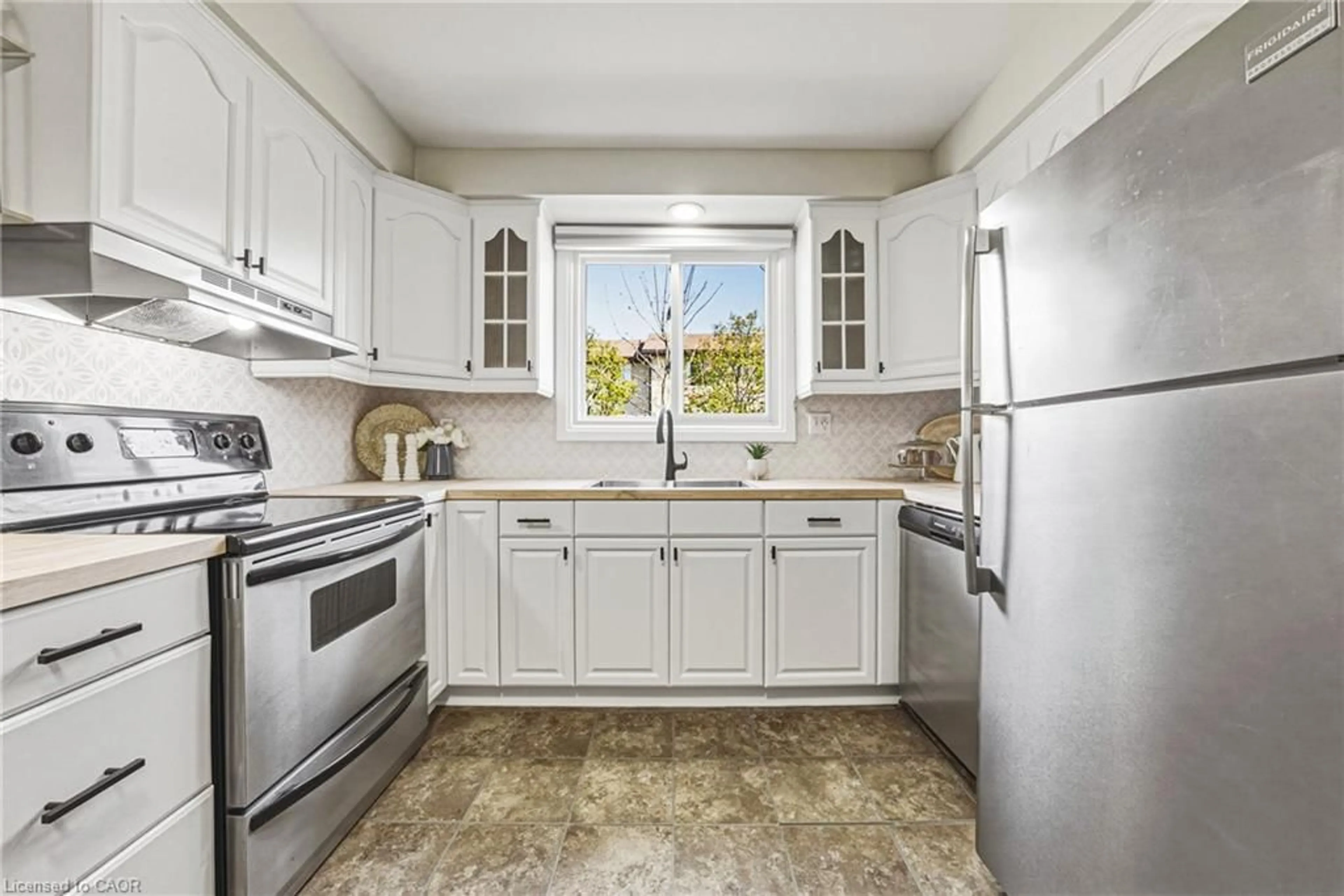 Standard kitchen, ceramic/tile floor for 1450 Sixth Line W/S Line #18, Oakville Ontario L6H 1X7