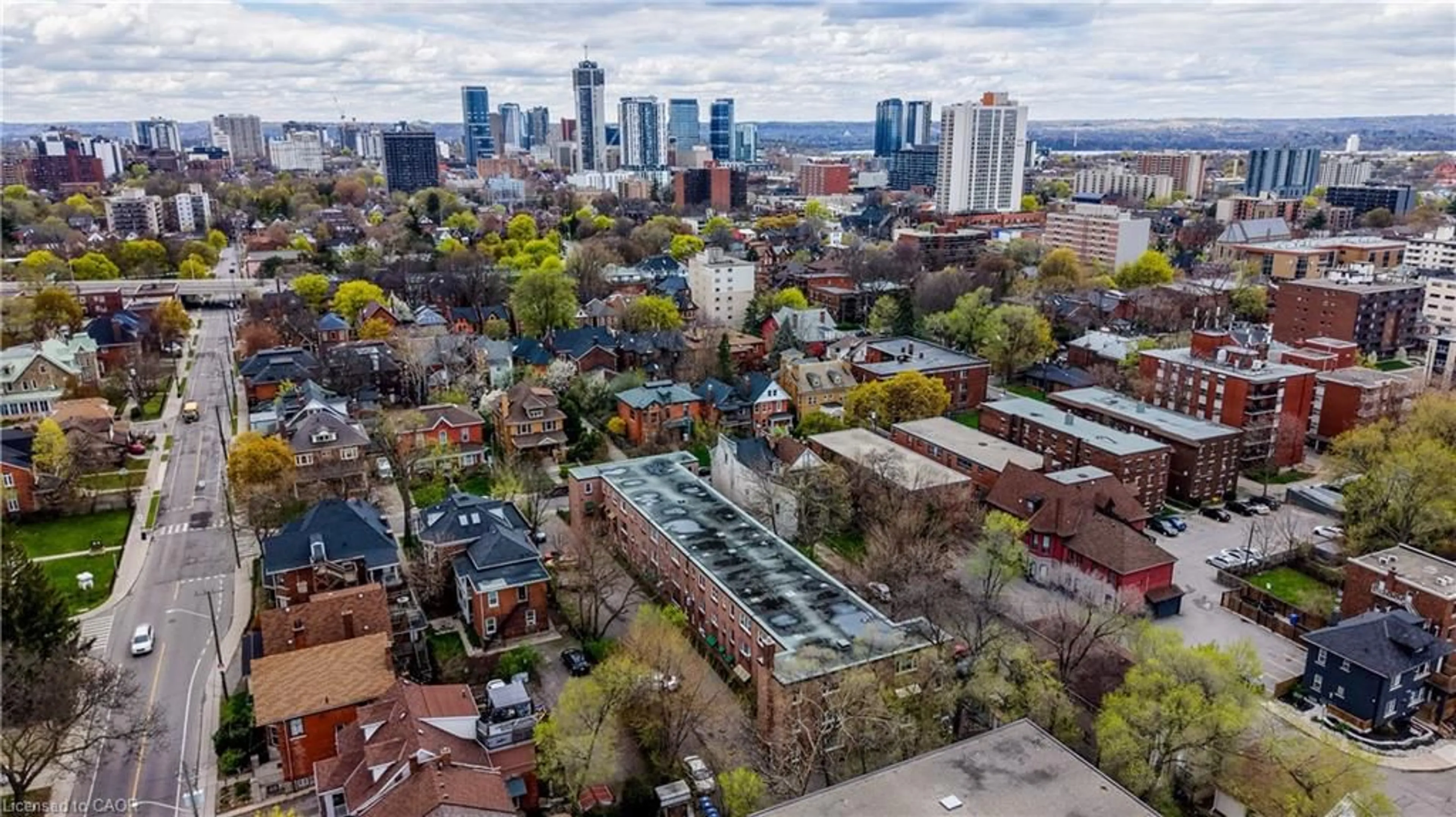 A pic from outside/outdoor area/front of a property/back of a property/a pic from drone, city buildings view from balcony for 137 Emerald St #25, Hamilton Ontario L8N 2V4