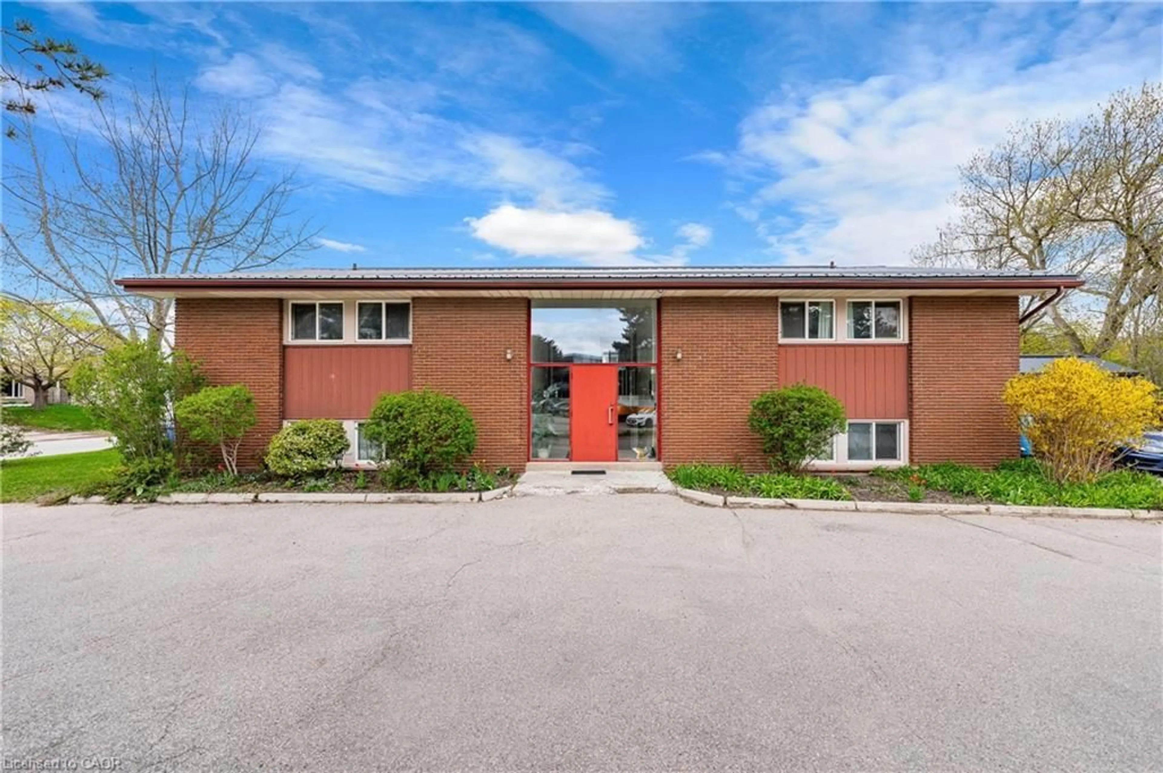 Unknown for 111 Conroy Cres, Guelph Ontario N1G 2V5