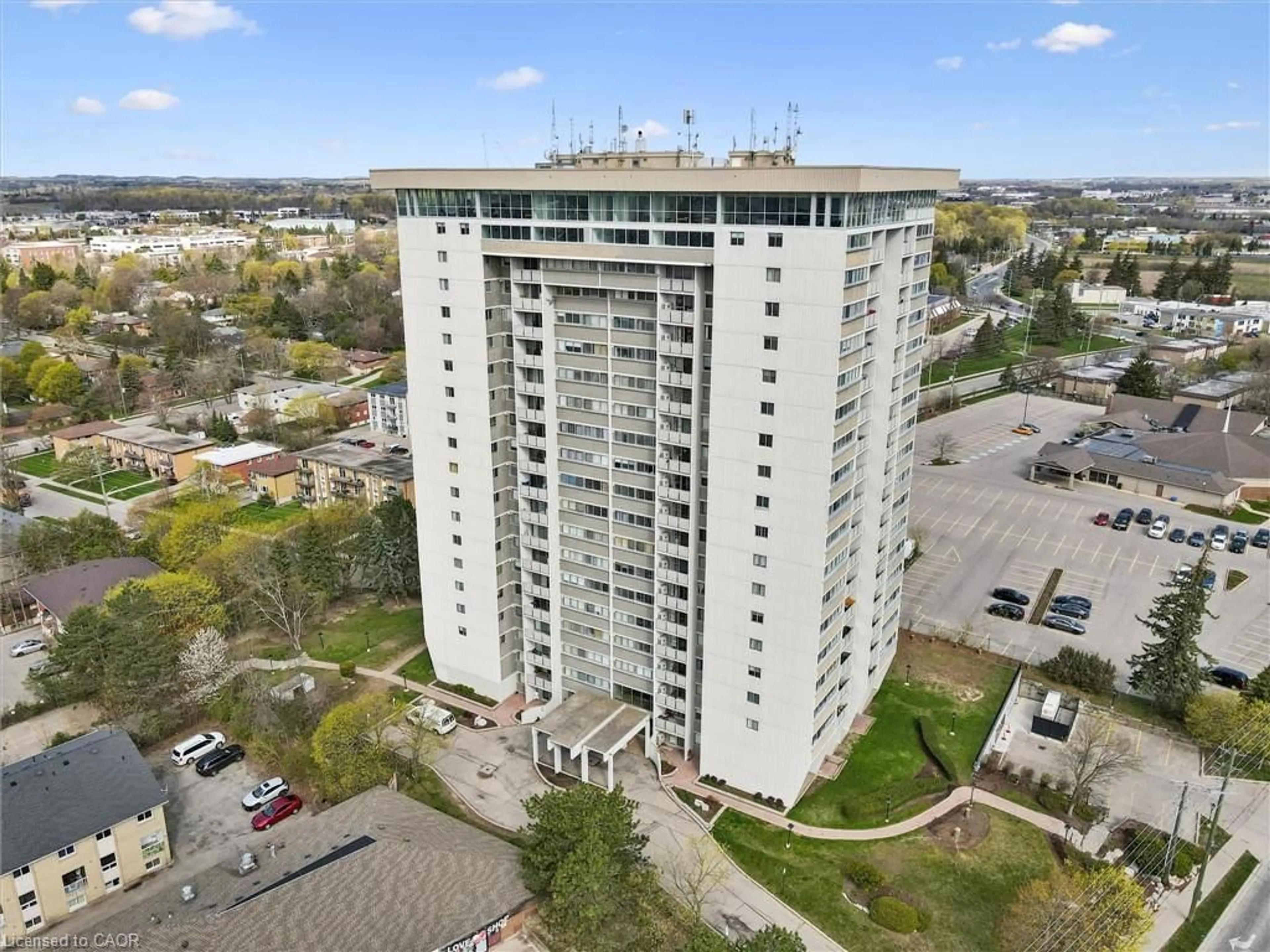 A pic from outside/outdoor area/front of a property/back of a property/a pic from drone, city buildings view from balcony for 375 King St #1406, Waterloo Ontario N2J 4L6