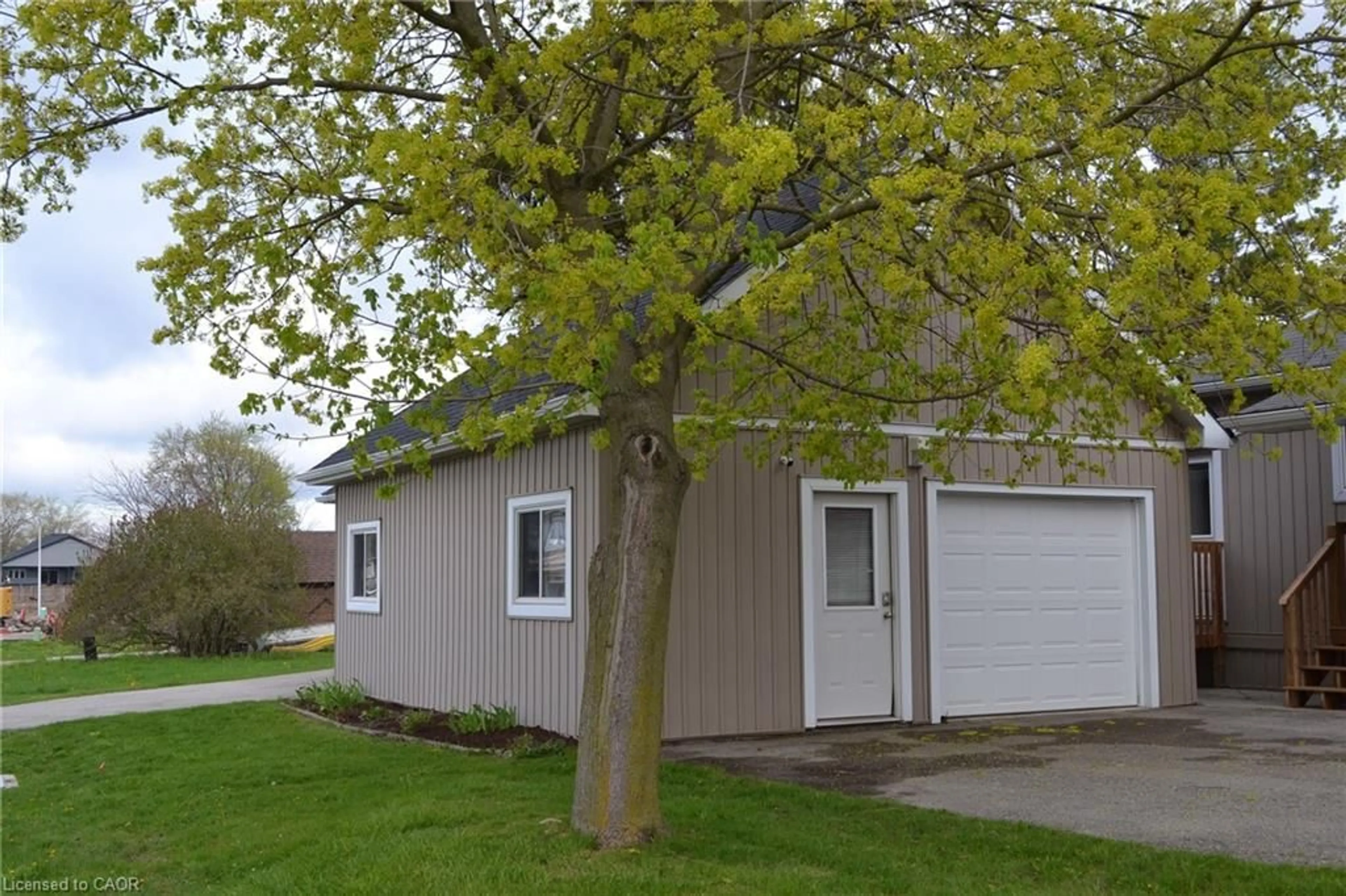 Unknown for 3994 Galt St, Shakespeare Ontario N0B 2P0