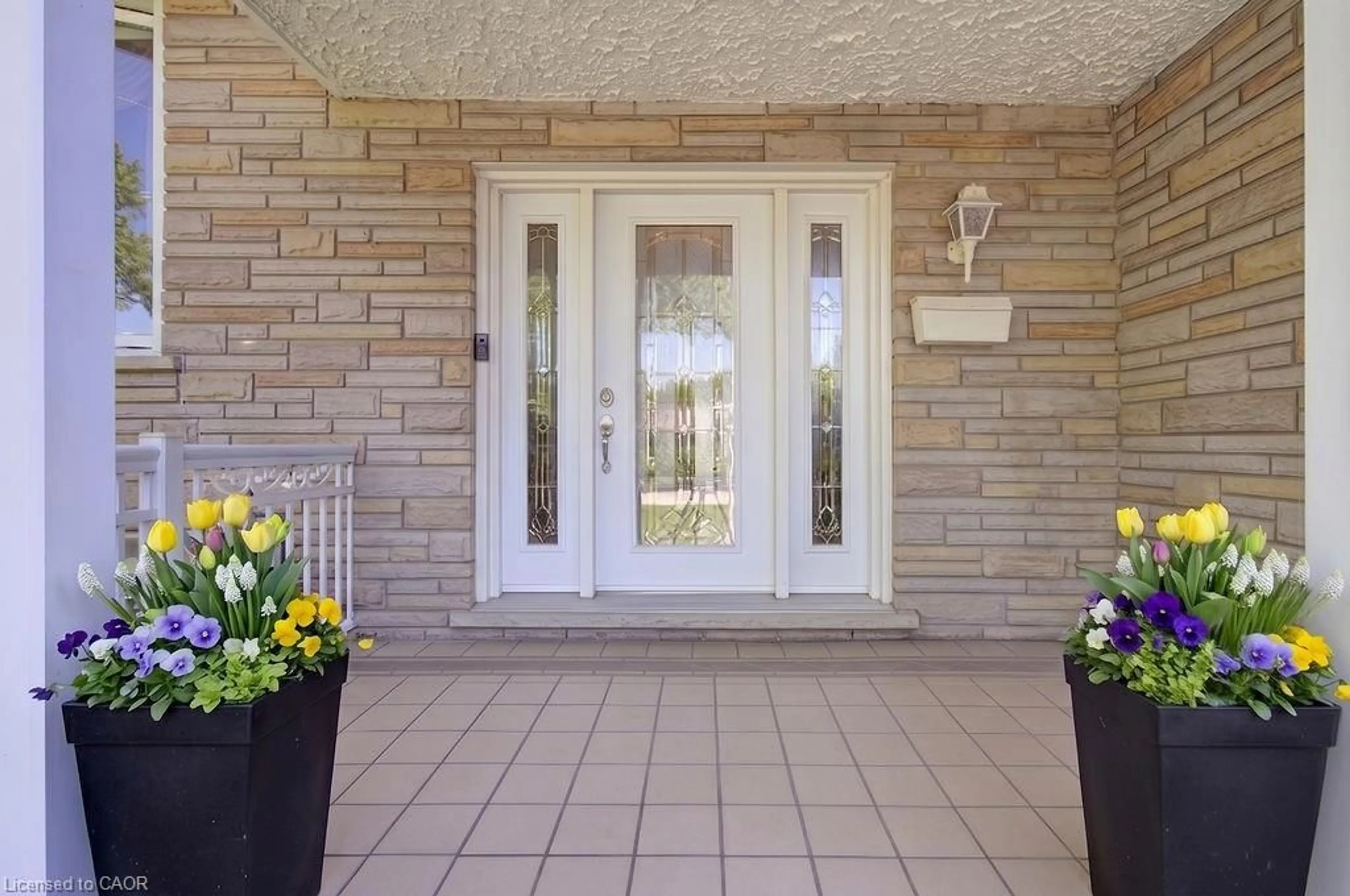 Unknown for 2344 Brinell Ave, Burlington Ontario L7R 3P5