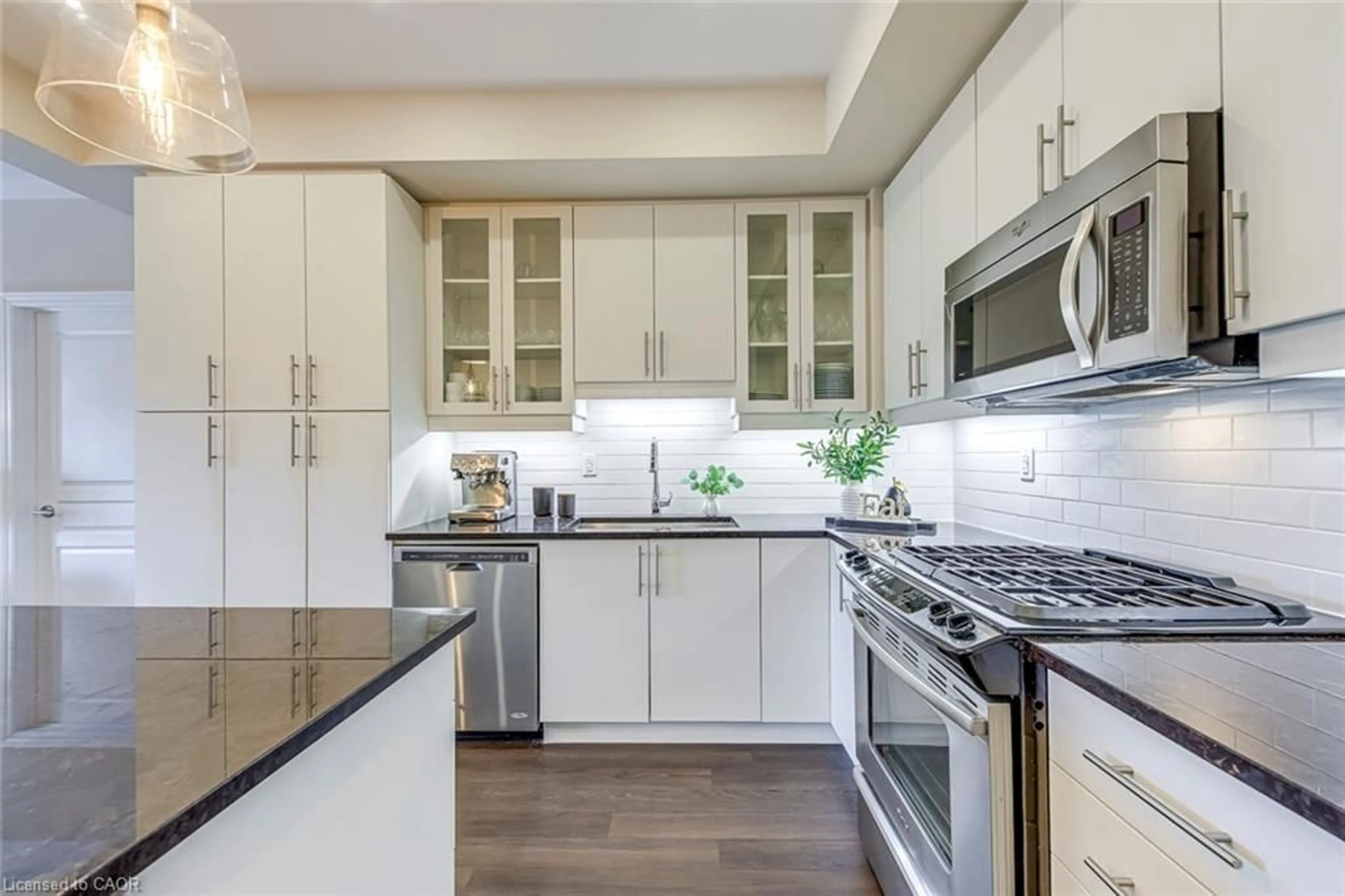 Unknown for 128 Garden Dr, Oakville Ontario L6K 0H7