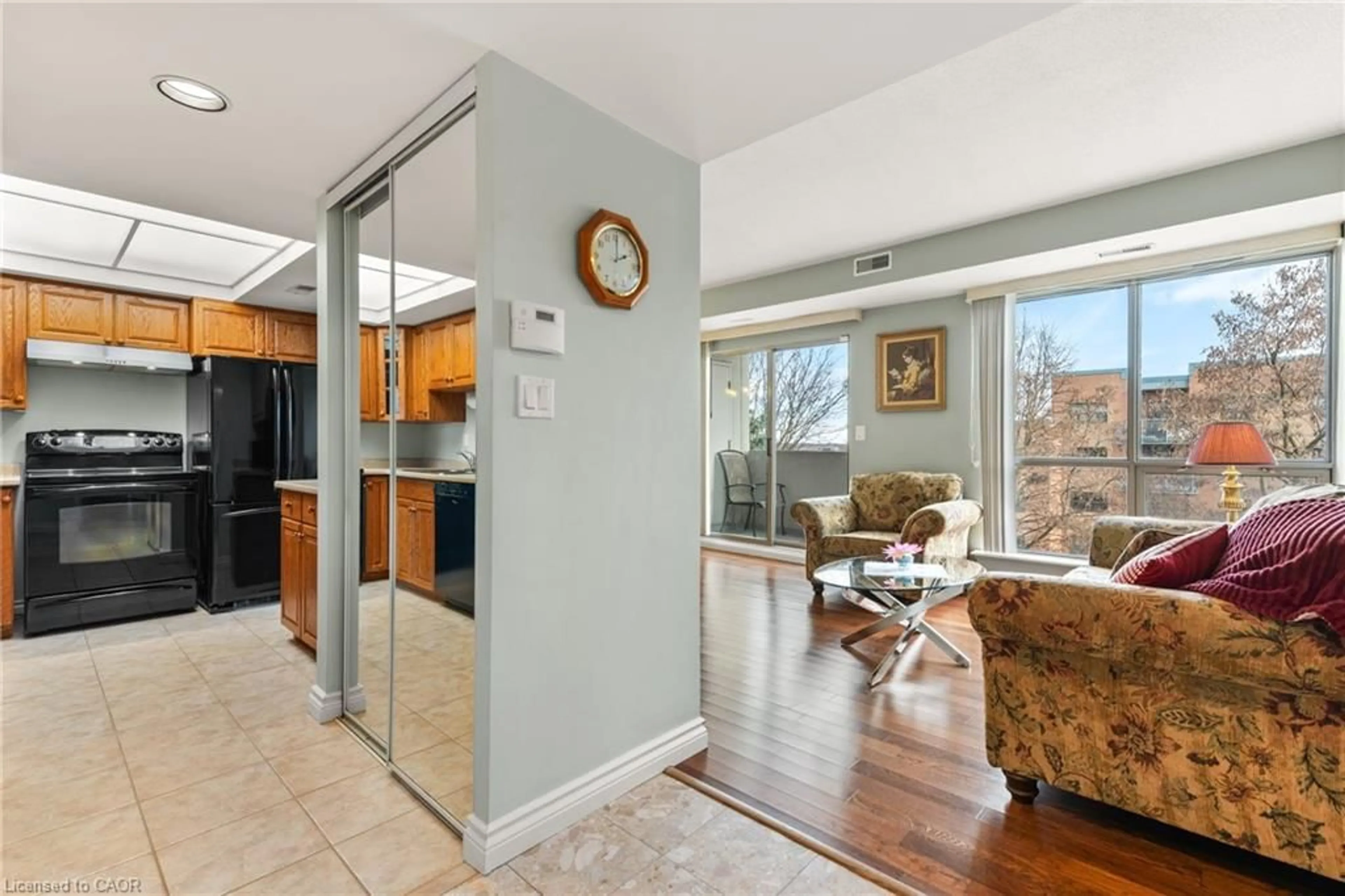 Unknown for 3267 King St #508, Kitchener Ontario N2A 4A4