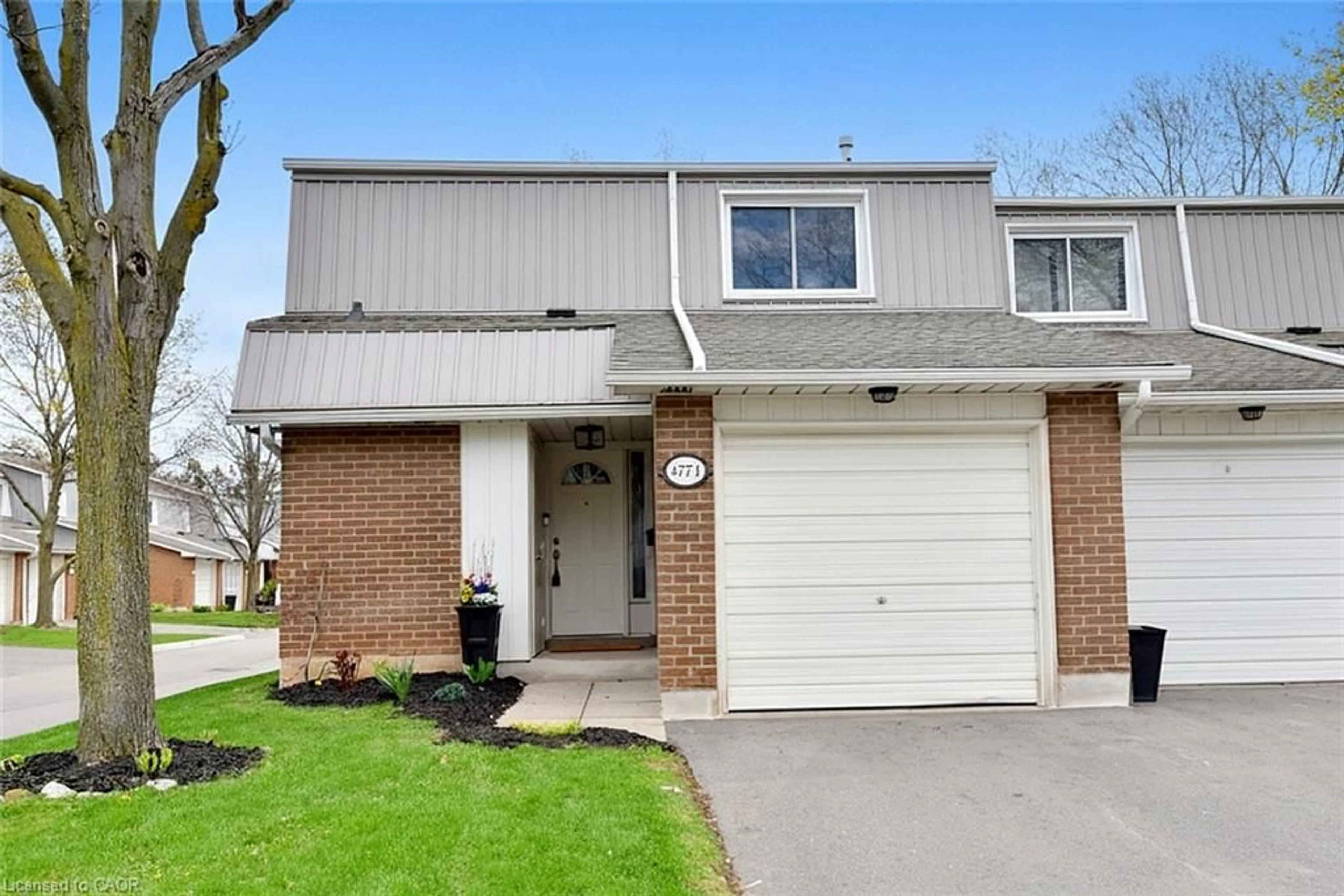 Unknown for 477 Woodview Rd #1, Burlington Ontario L7N 2Z9