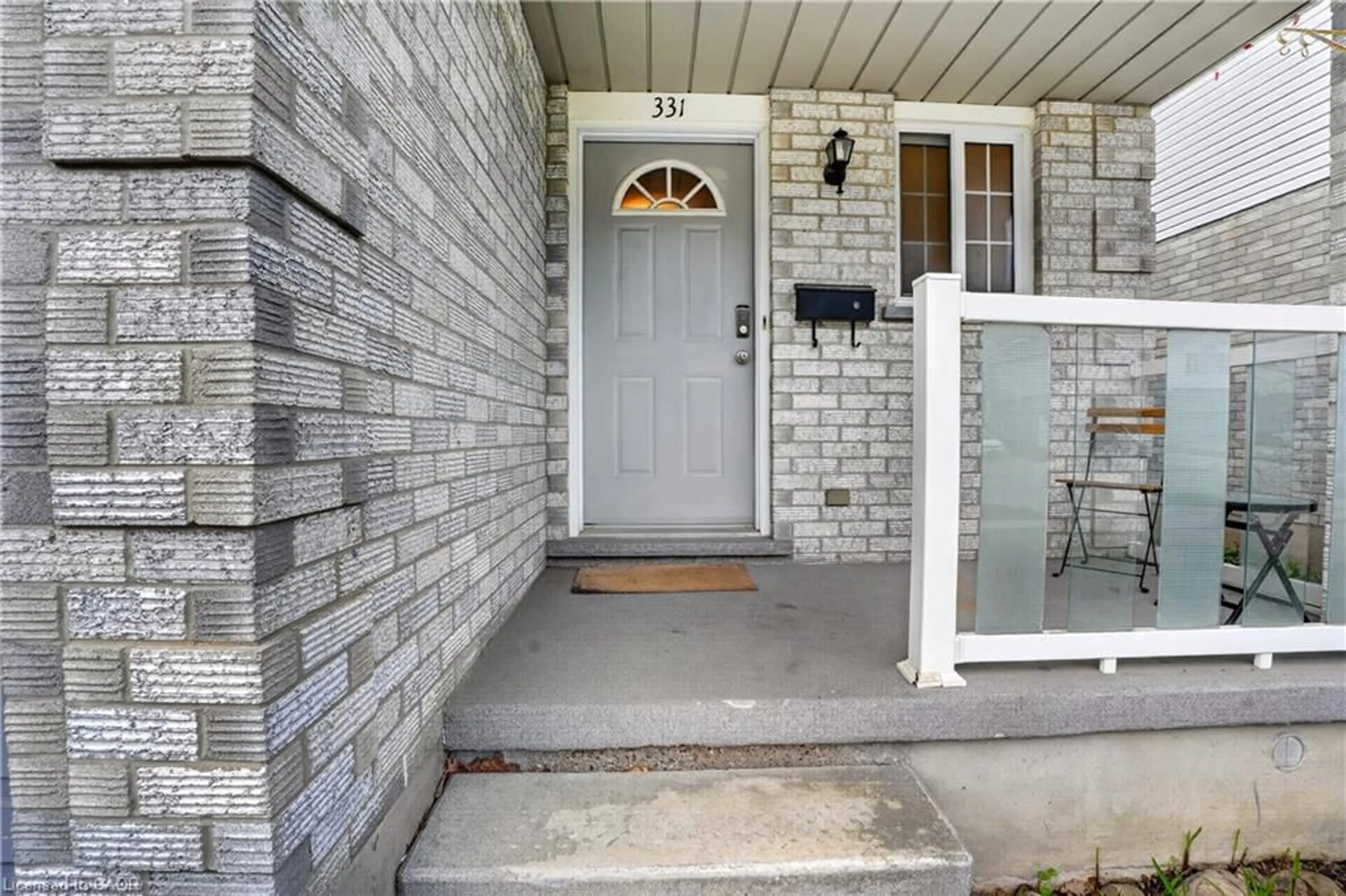 Indoor entryway for 331 Keewatin Ave, Kitchener Ontario N2B 3W3