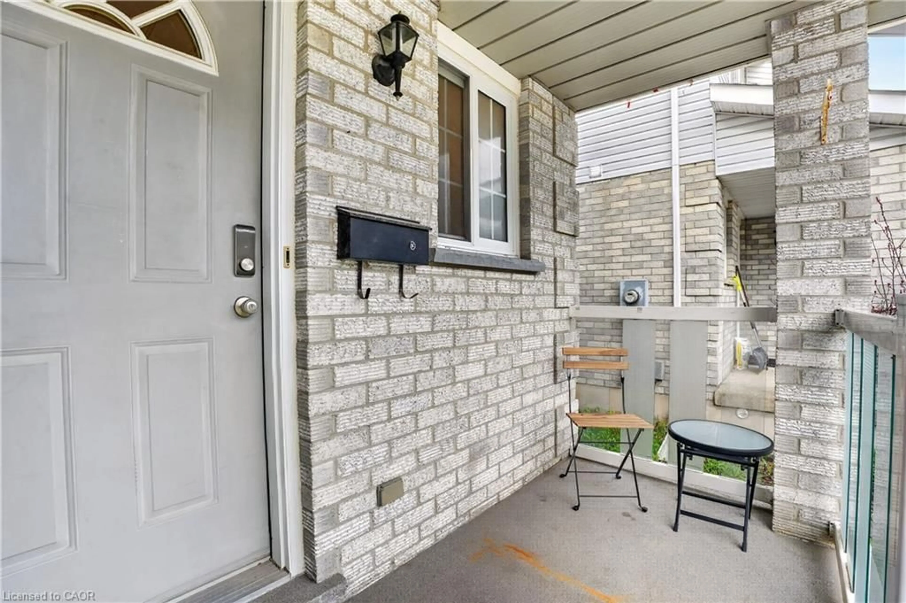 Unknown for 331 Keewatin Ave, Kitchener Ontario N2B 3W3