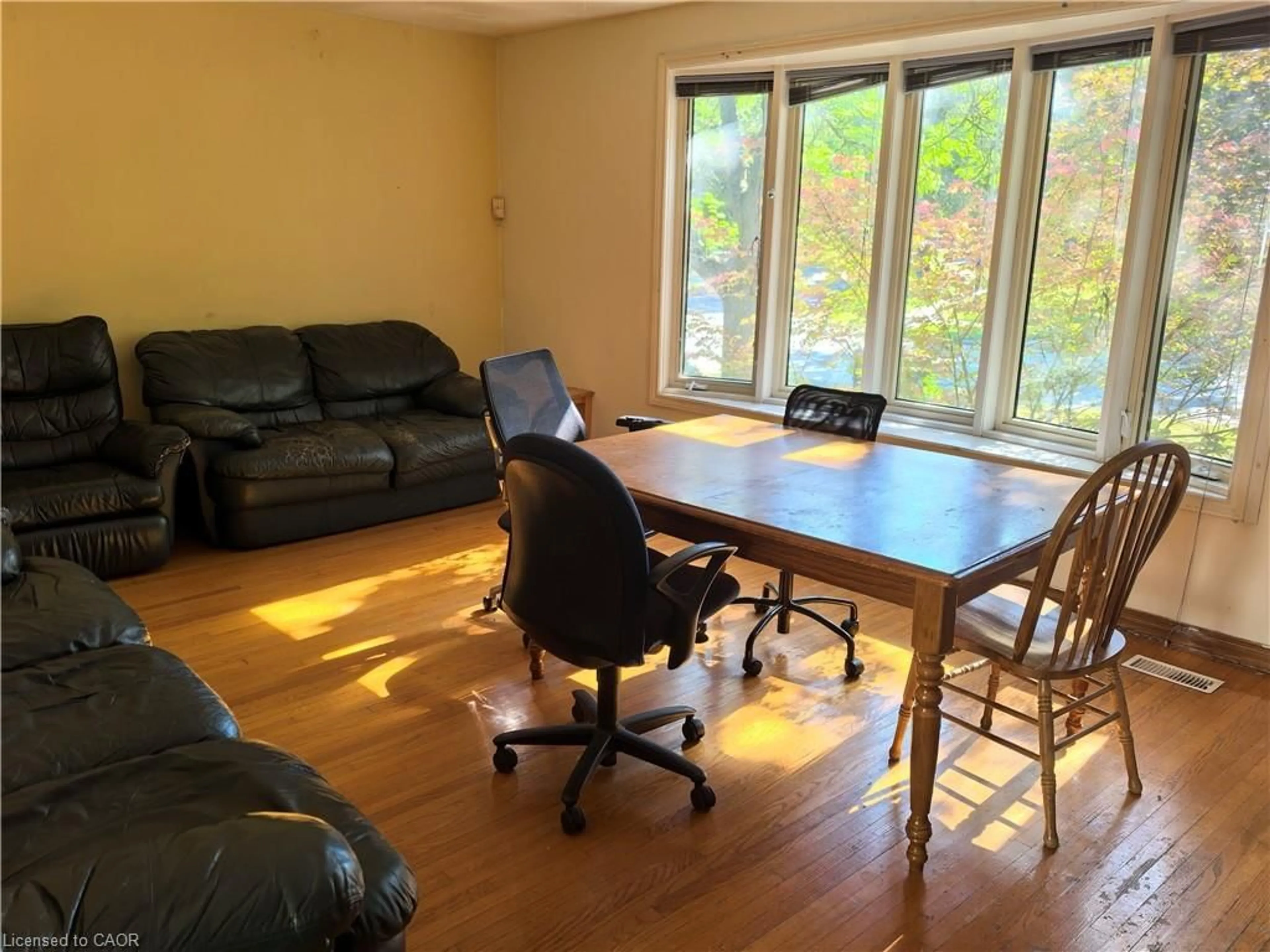 A pic of a room for 134 Greenbrier Dr, Waterloo Ontario N2L 4B5