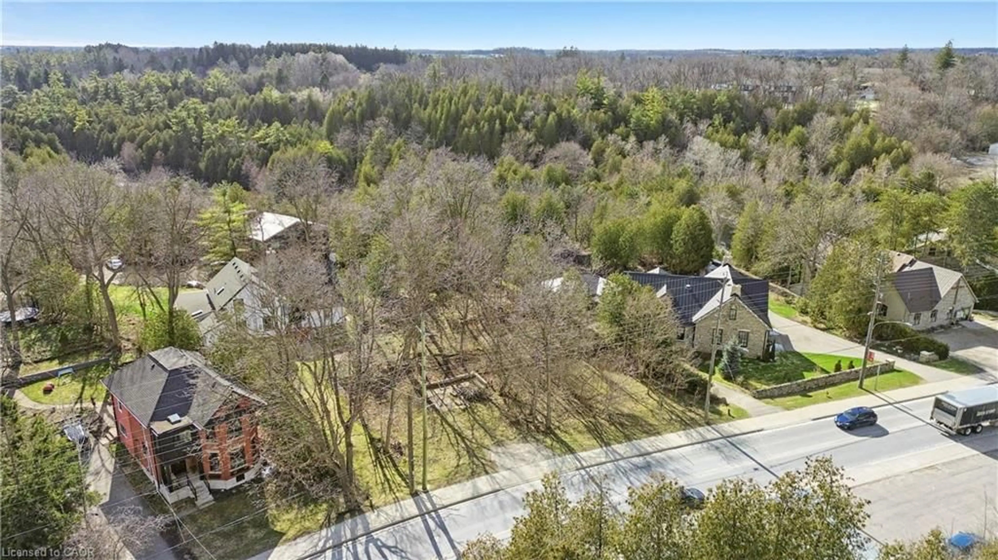 A pic from outside/outdoor area/front of a property/back of a property/a pic from drone, forest/trees view for 285 Main St, Rockwood Ontario N0B 2K0