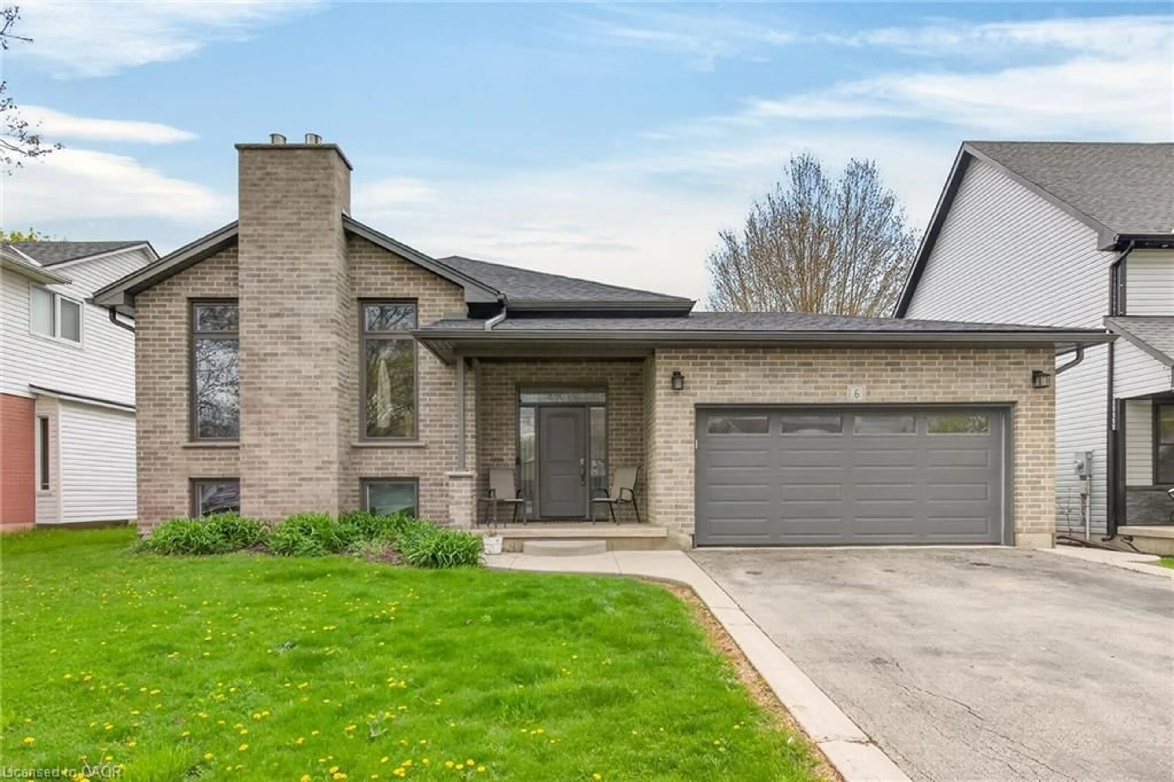 Home with brick exterior material, street for 6 Kintyre Crt, Caledonia Ontario N3W 1G8