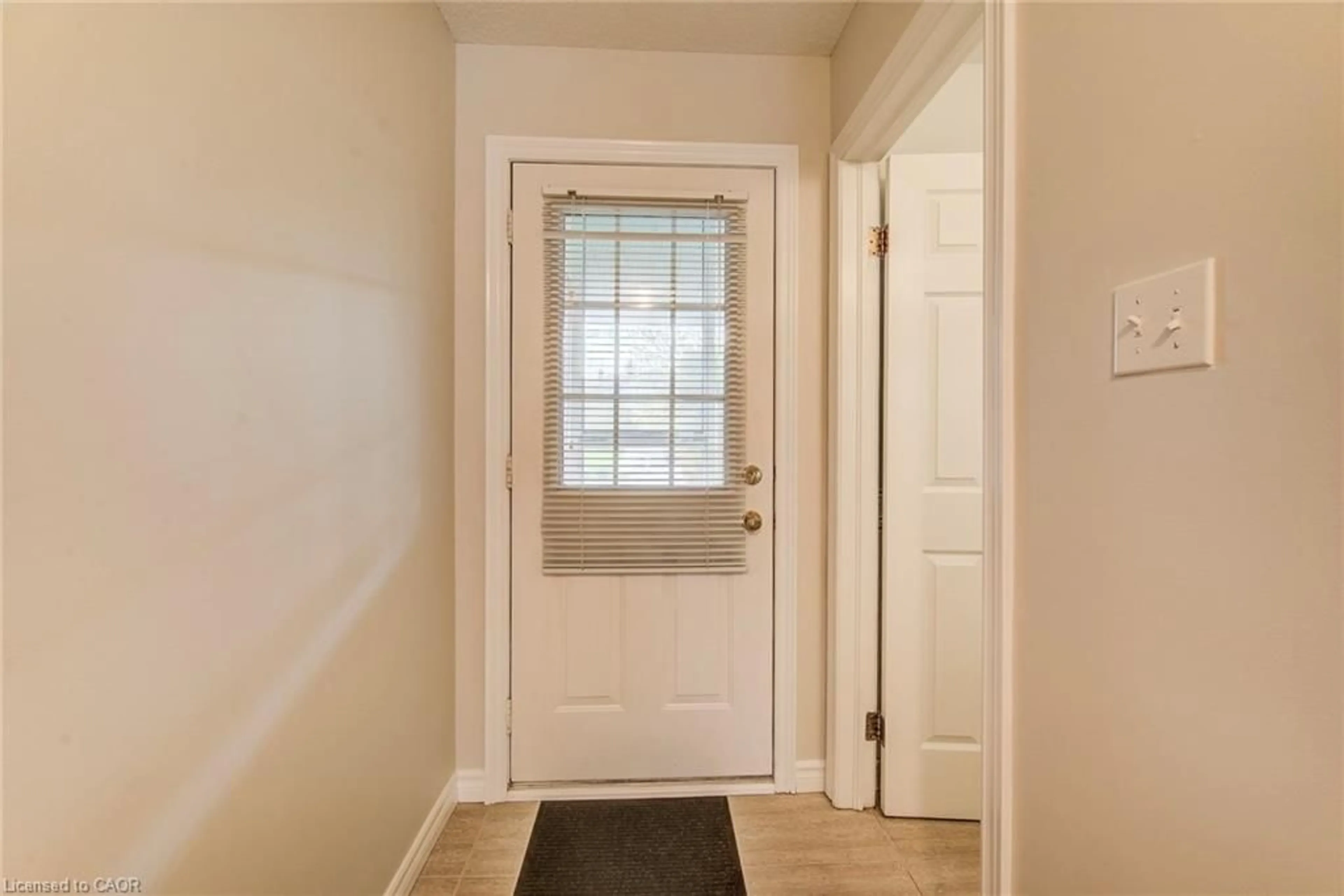 Indoor entryway for 79 Brembel St, Kitchener Ontario N2B 3T7