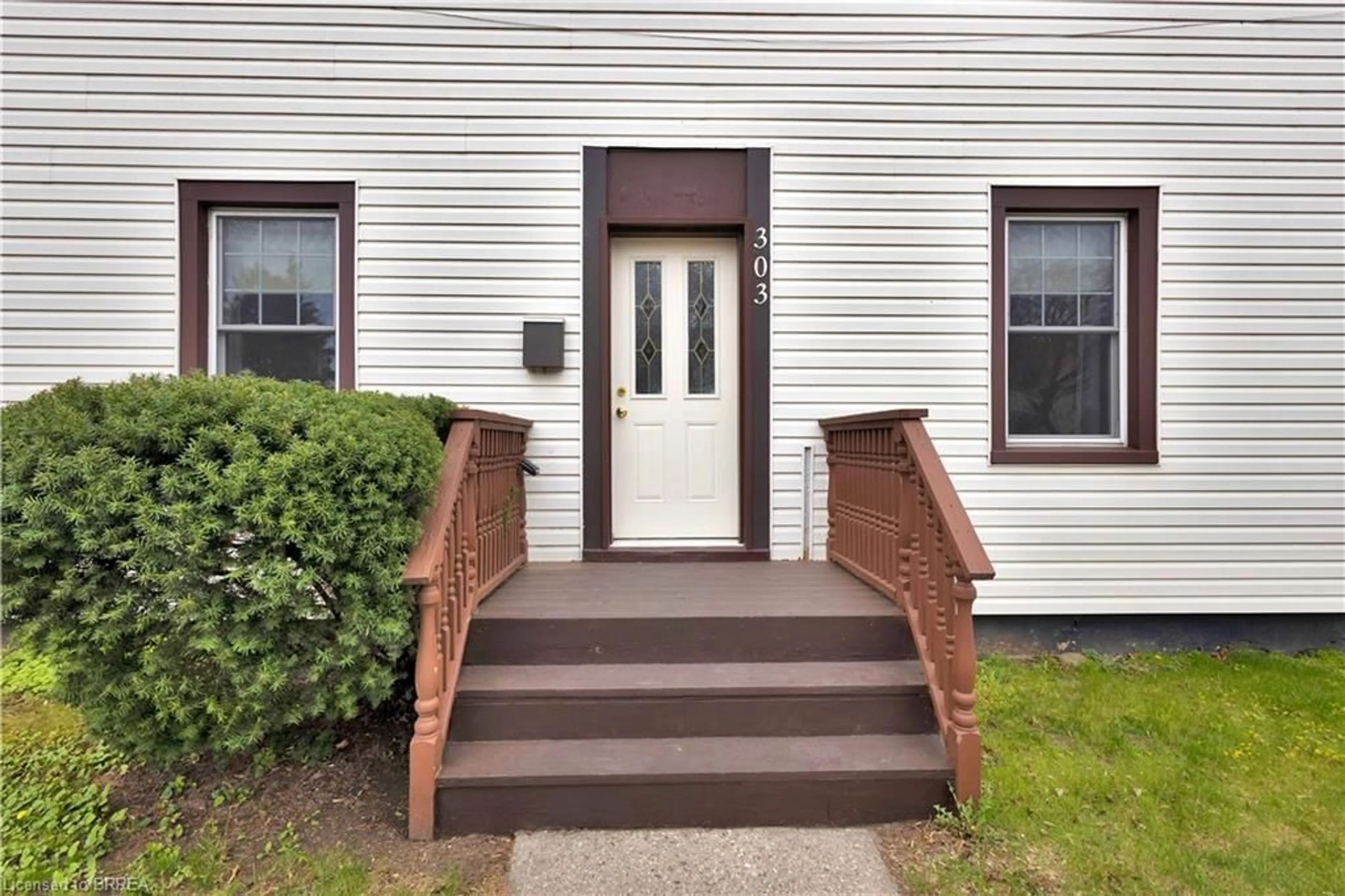 Unknown for 303 Dalhousie St, Brantford Ontario N3S 3V6