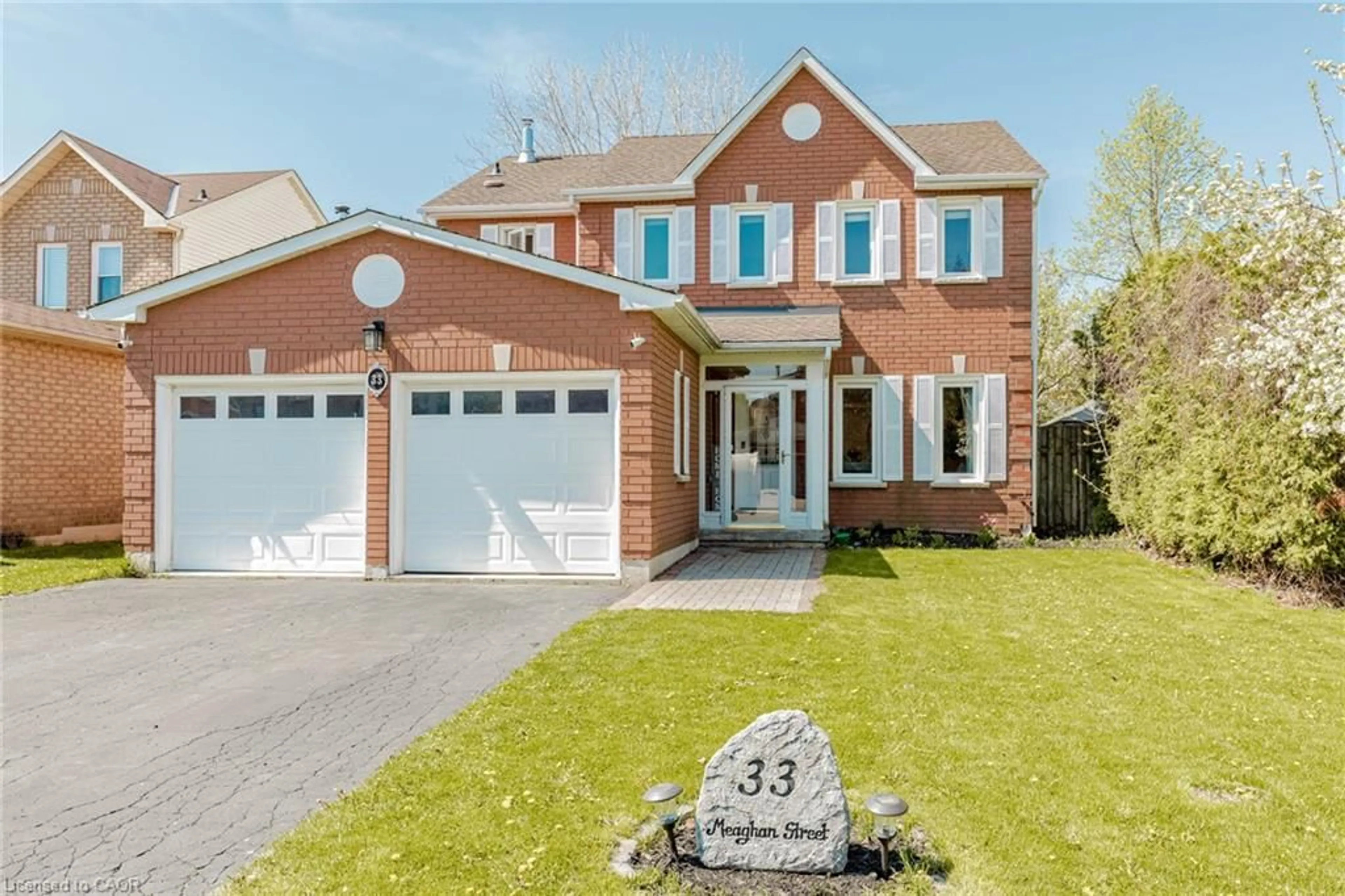 Home with brick exterior material, street for 33 Meaghan St, Waterdown Ontario L8B 0H5