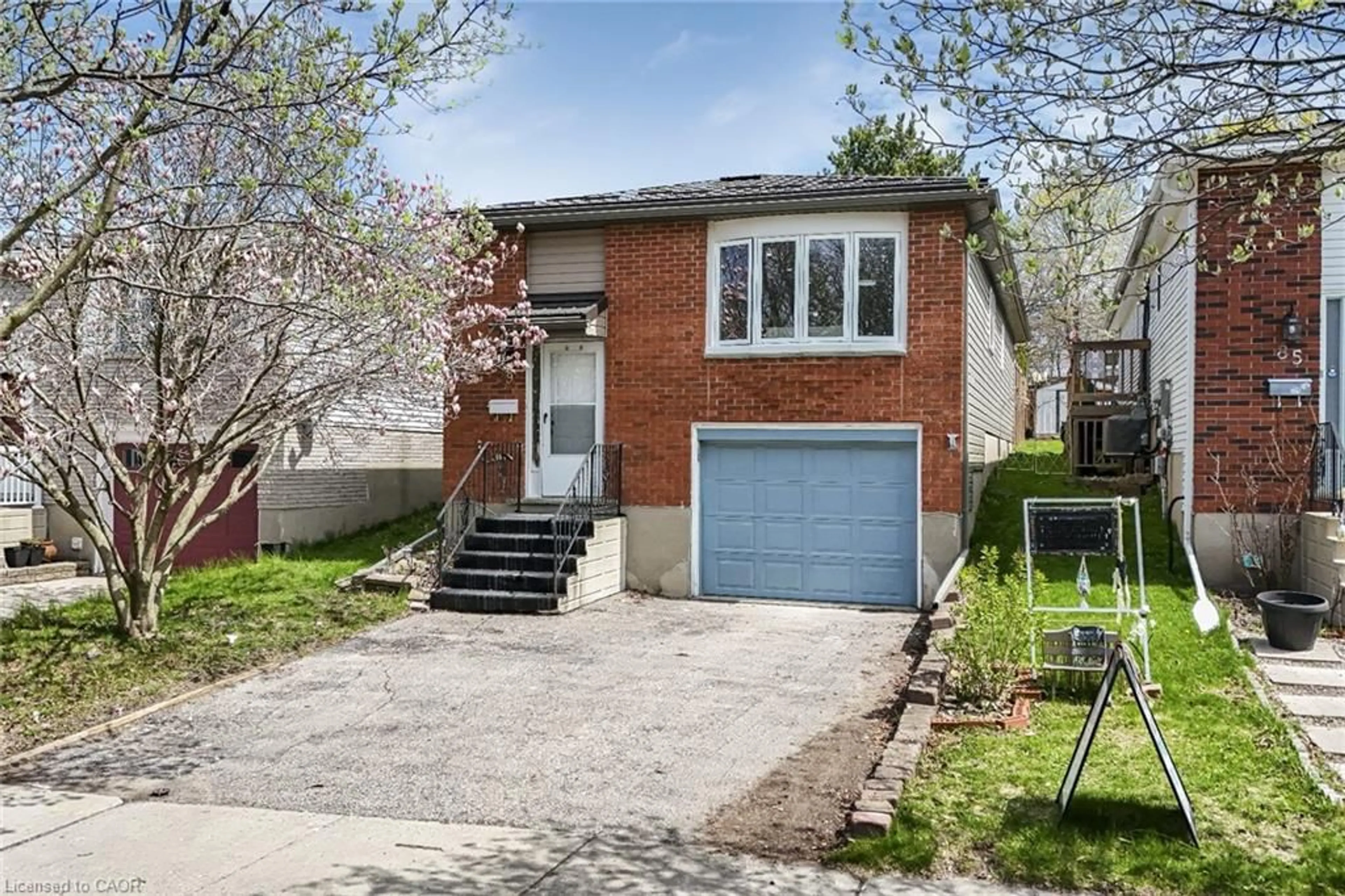 Home with brick exterior material, street for 89 Ristau Cres, Kitchener Ontario N2E 3A9