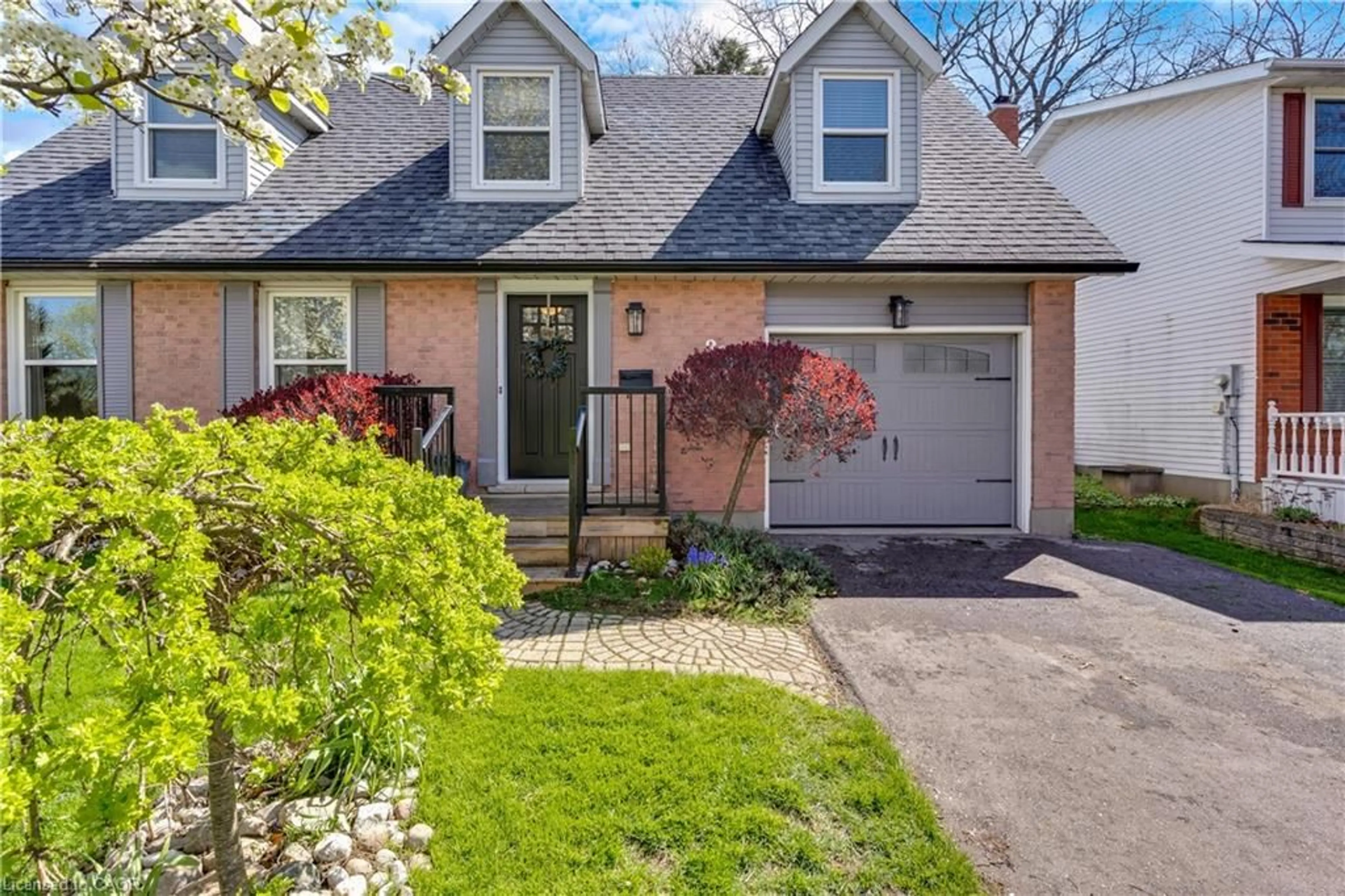 Home with brick exterior material, street for 288 Grand Ridge Dr, Cambridge Ontario N1S 4X1