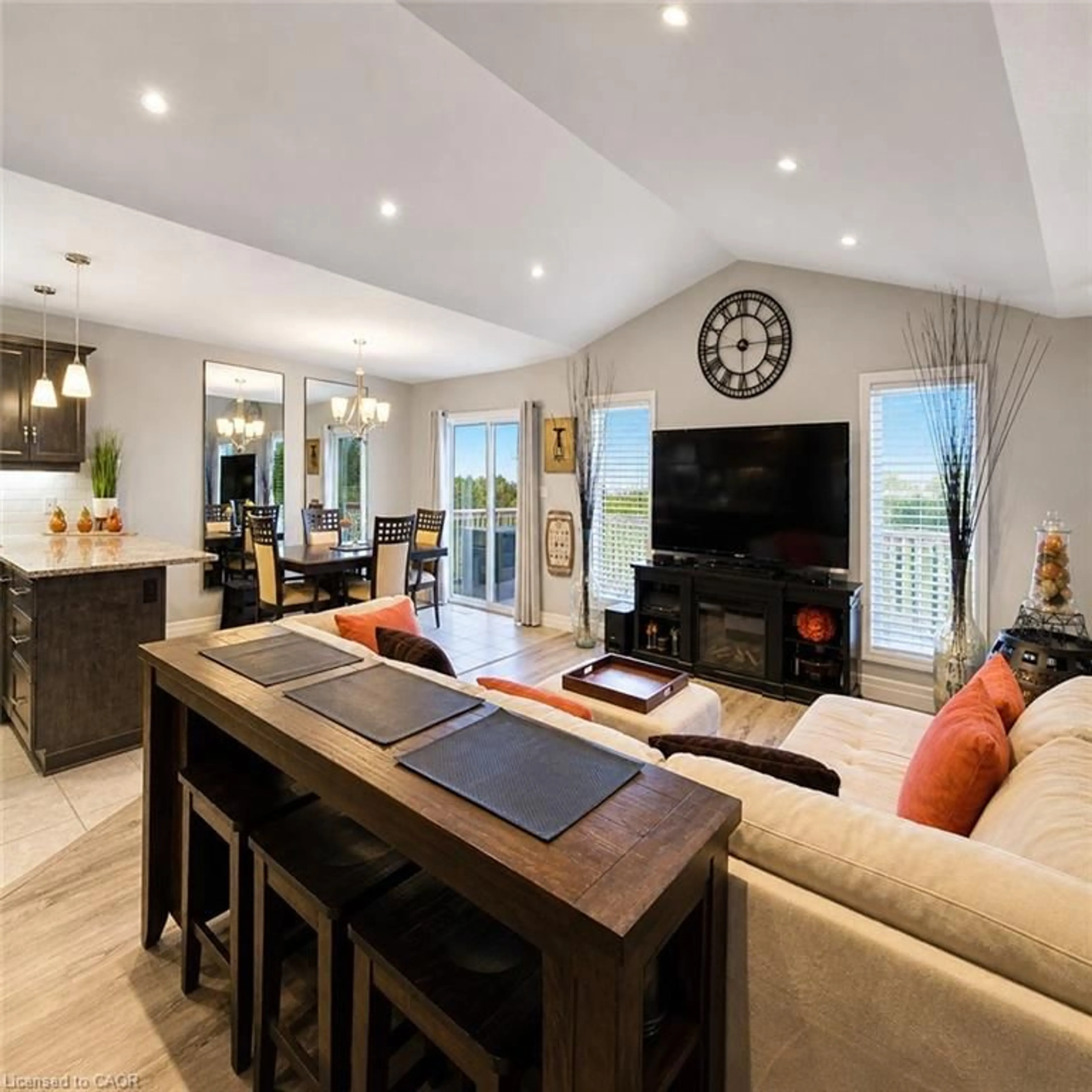 Open concept kitchen, unknown for 70 Halliday Dr, Tavistock Ontario N0B 2R0
