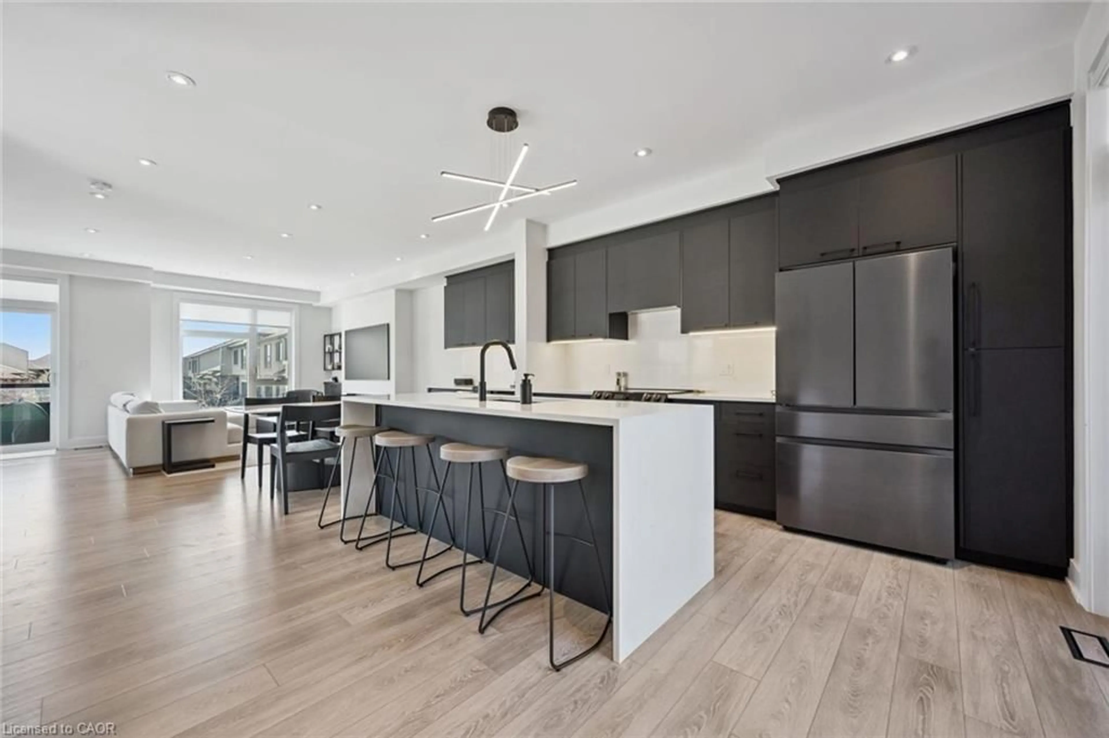 Open concept kitchen, unknown for 271 Grey Silo Rd #42, Waterloo Ontario N2K 0E9