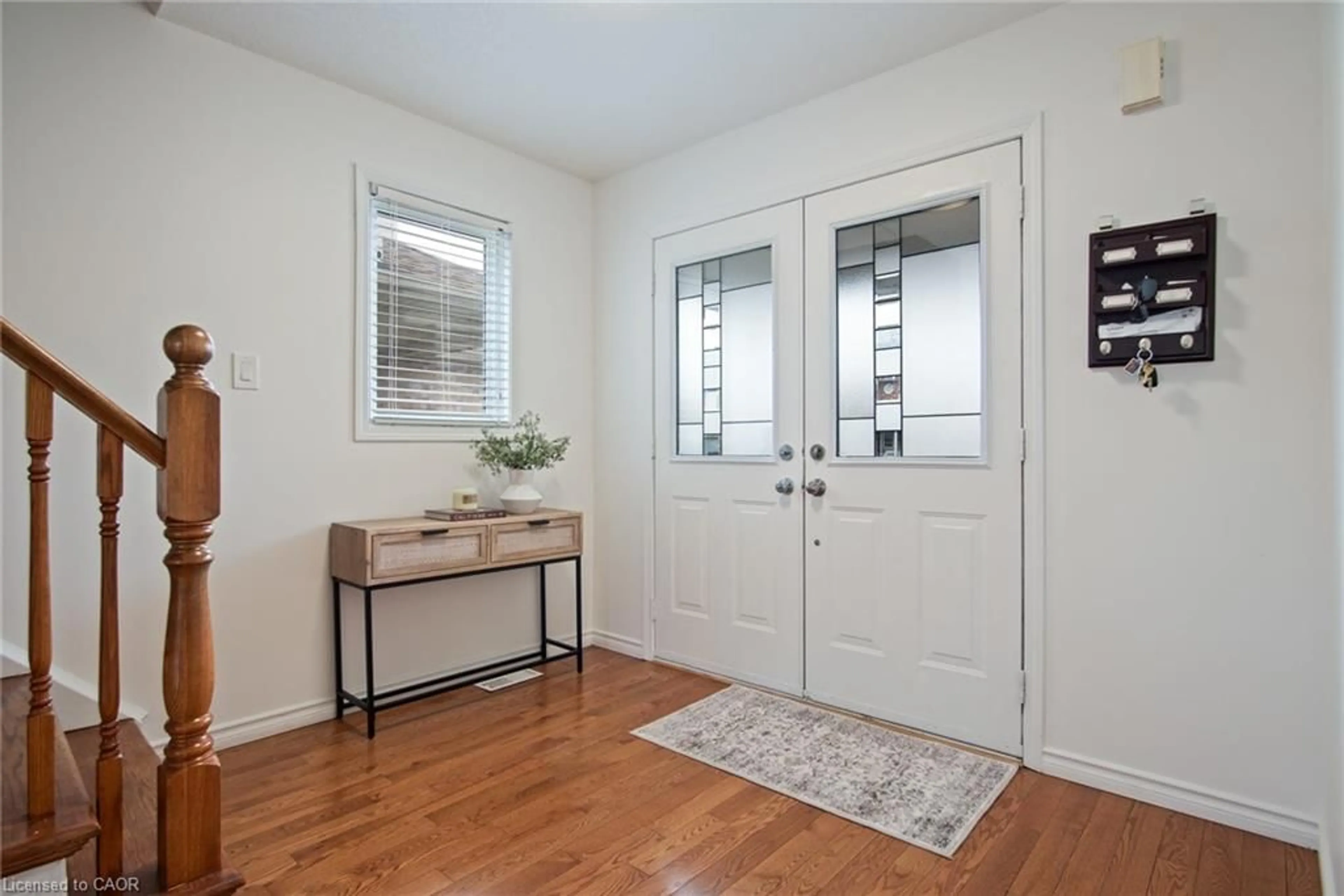 Indoor entryway for 638 Windflower Cres, Kitchener Ontario N2E 3S9