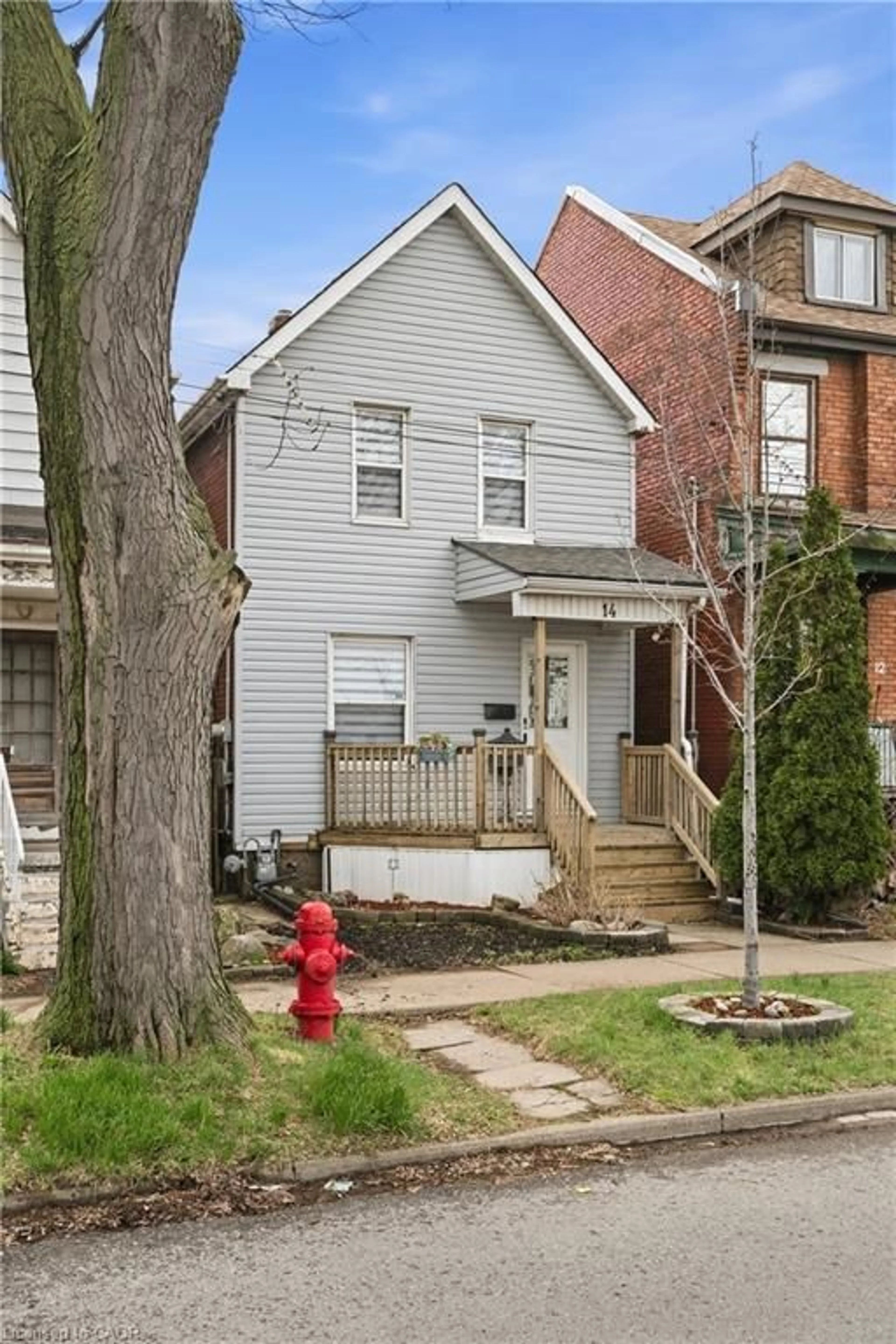 Home with brick exterior material, street for 14 Mars Ave, Hamilton Ontario L8L 3V8