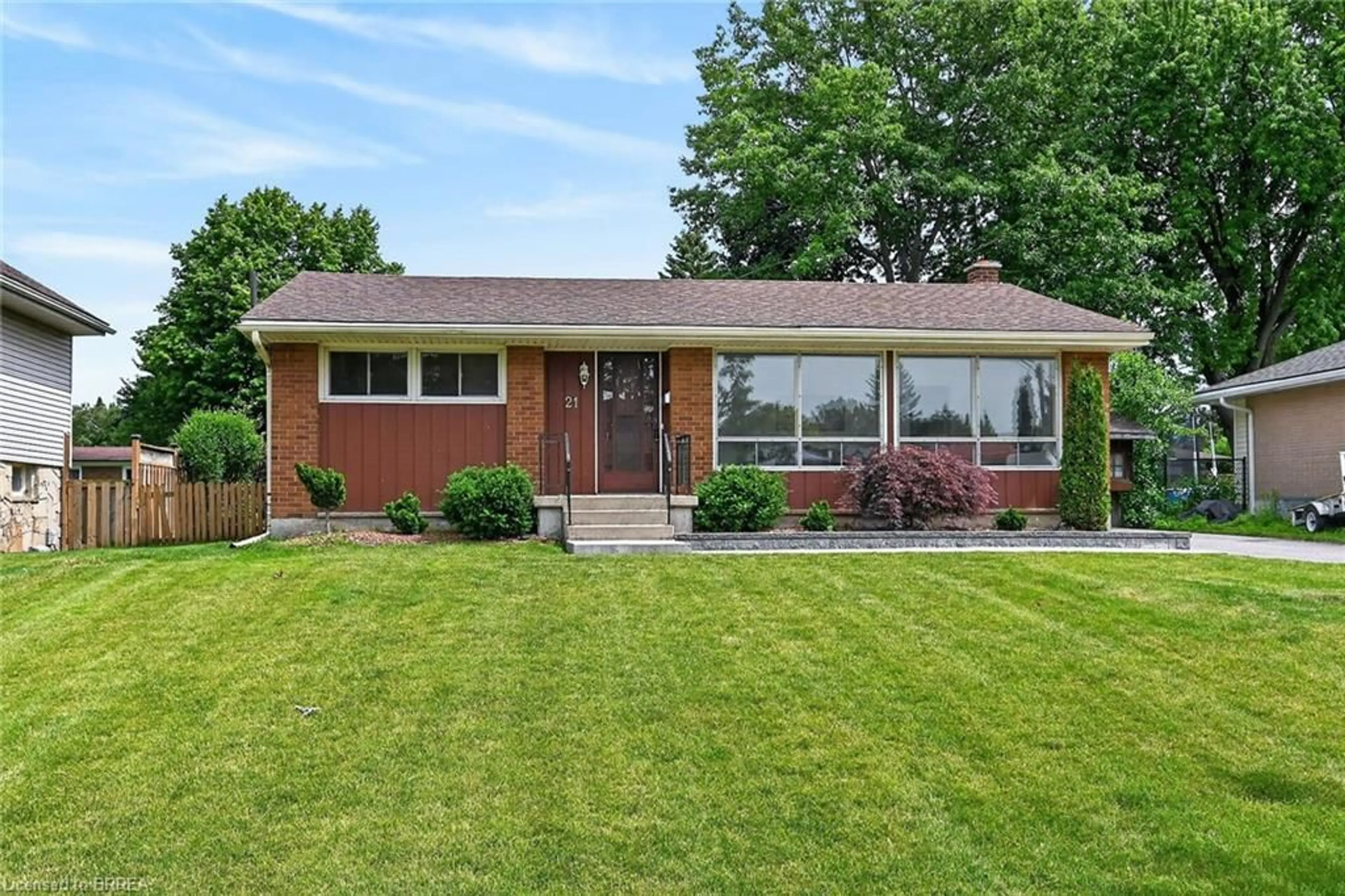 Home with brick exterior material, street for 21 Brier Cres, Brantford Ontario N3R 3M5