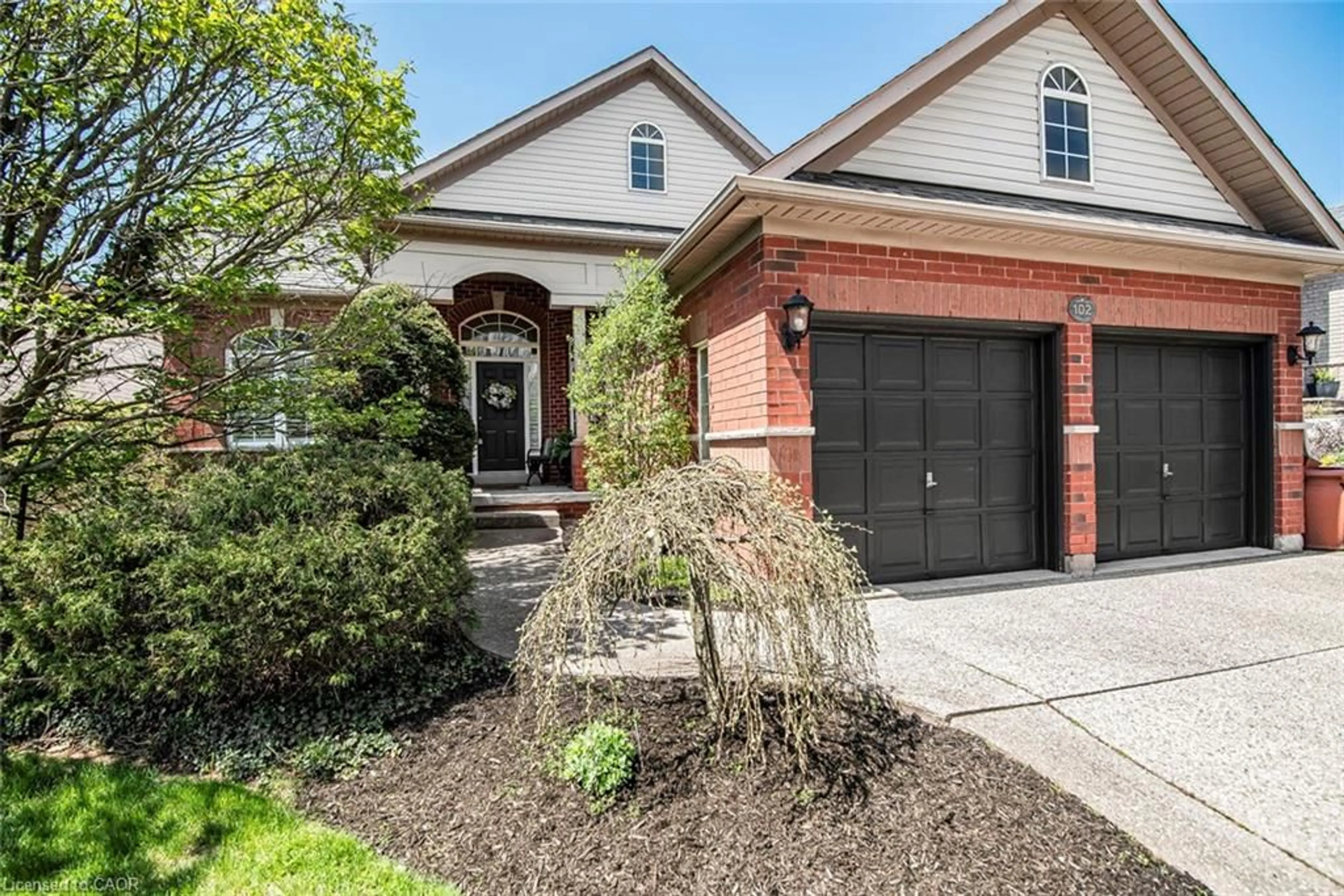 Home with brick exterior material, street for 102 Moore Cres, Ancaster Ontario L9G 4Z8