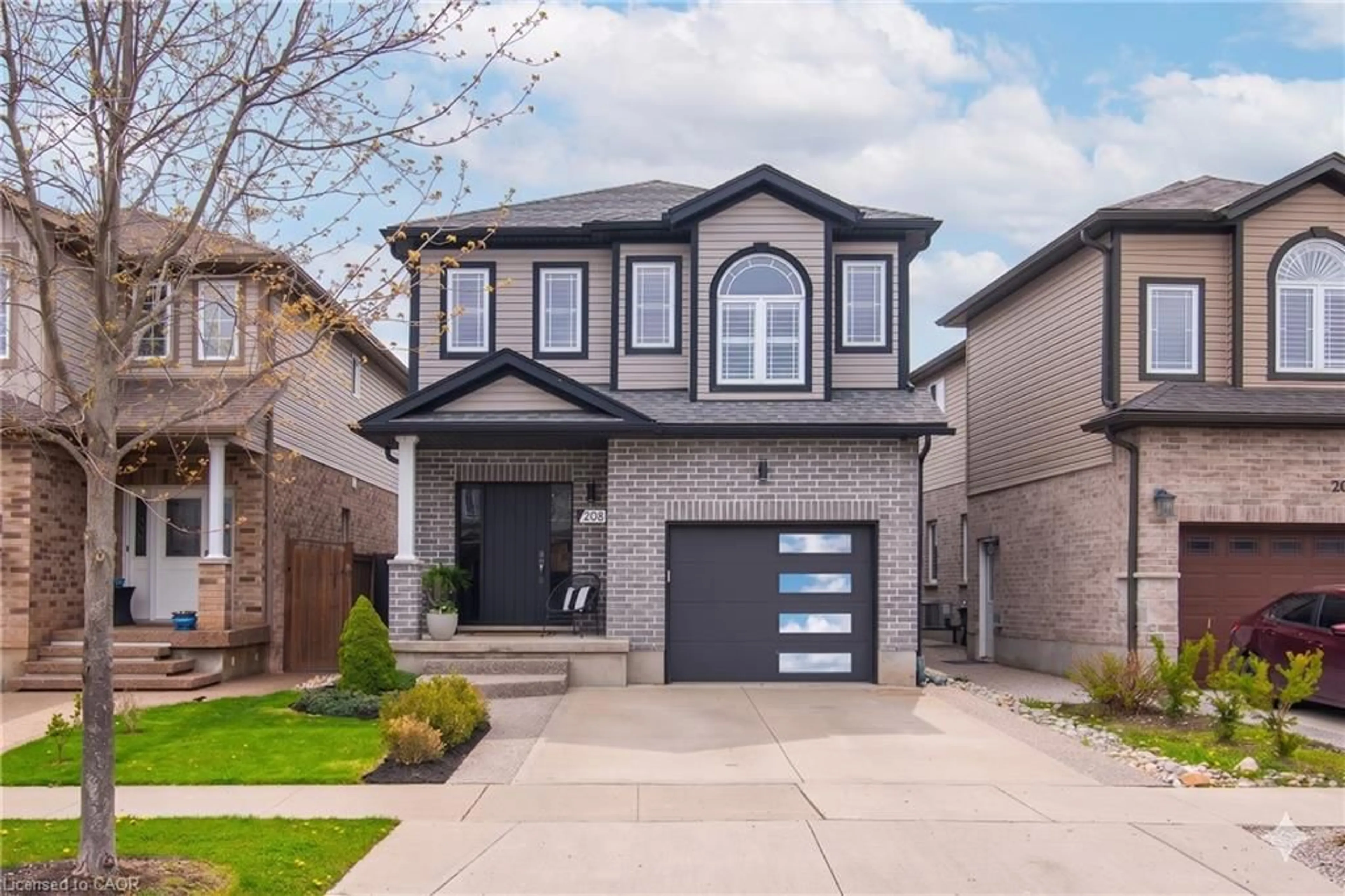 Home with brick exterior material, street for 208 Birkinshaw Rd, Cambridge Ontario N1P 0C1