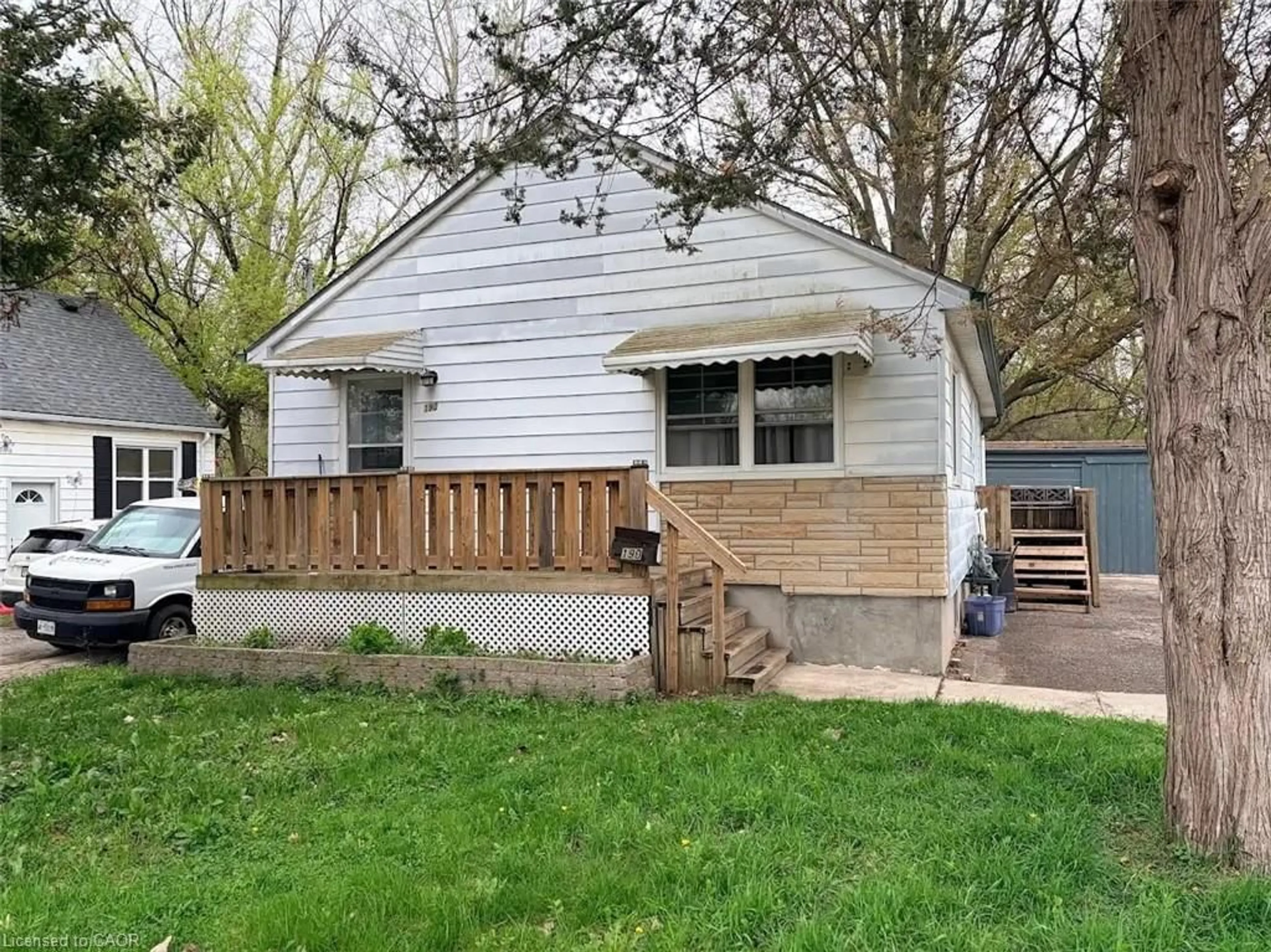 Unknown for 190 Helena Ave, London Ontario N5Z 3M2