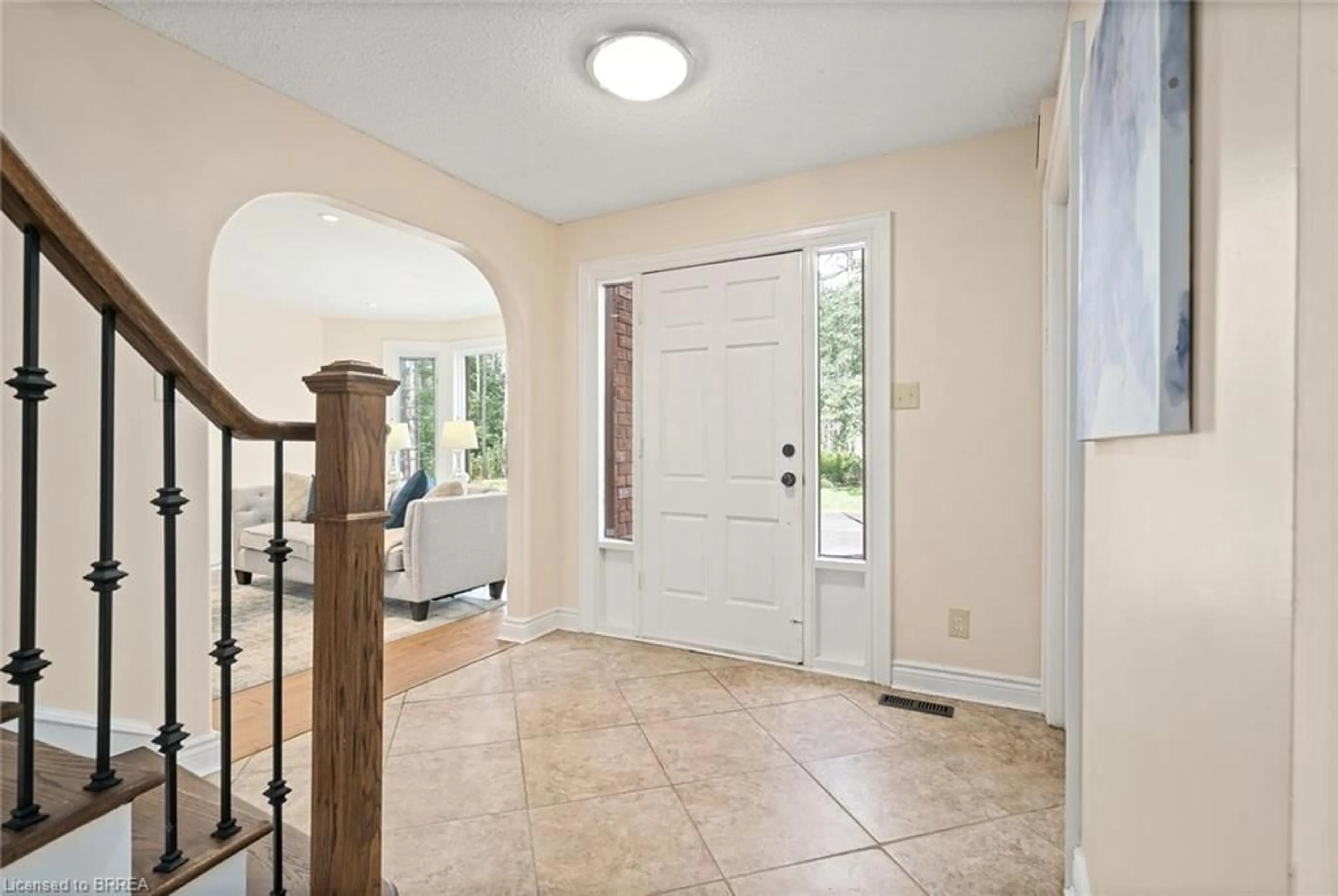 Indoor entryway for 4 Pine Ridge Rd, Wellington Ontario N0B 1T0