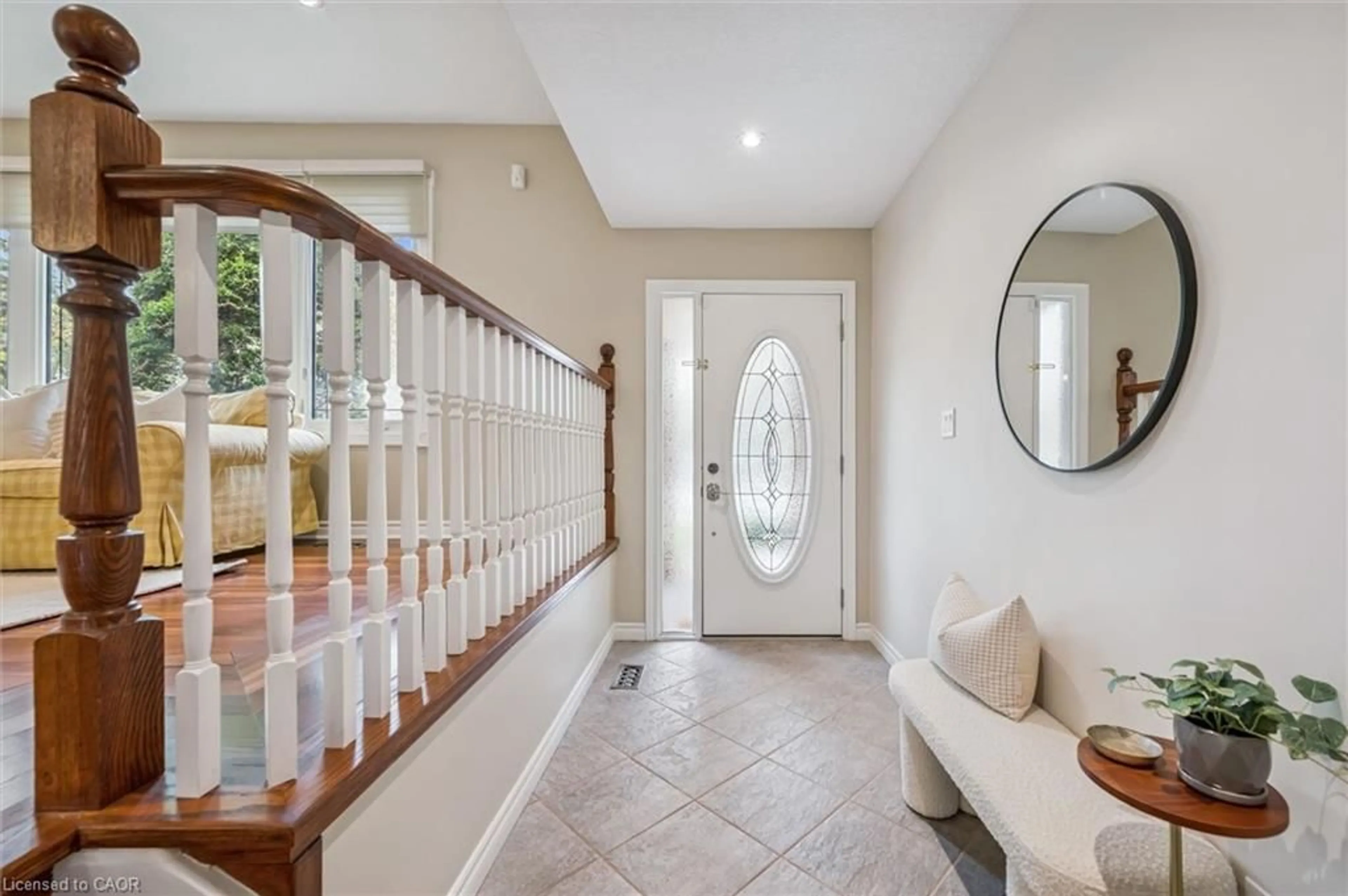 Indoor entryway for 5 Ervin Cres, Guelph Ontario N1G 3H6