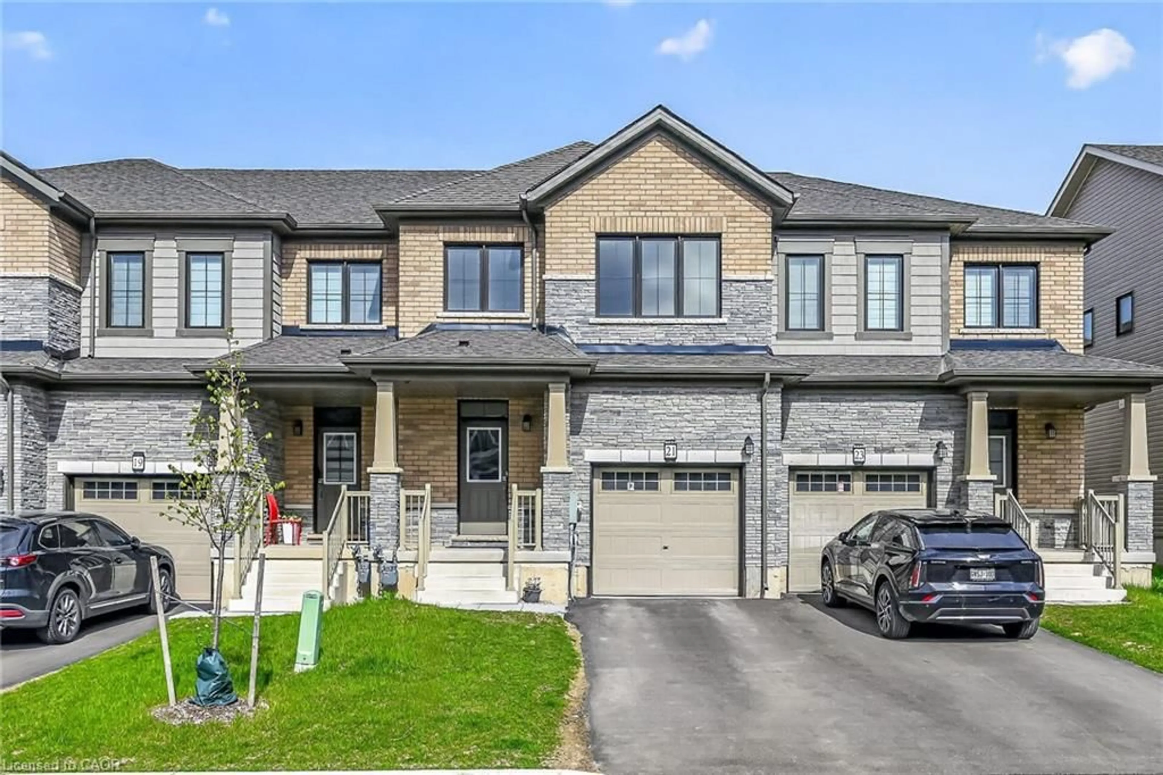 Home with brick exterior material, street for 21 Lonsdale Rd, Haldimand Ontario N3W 0J6