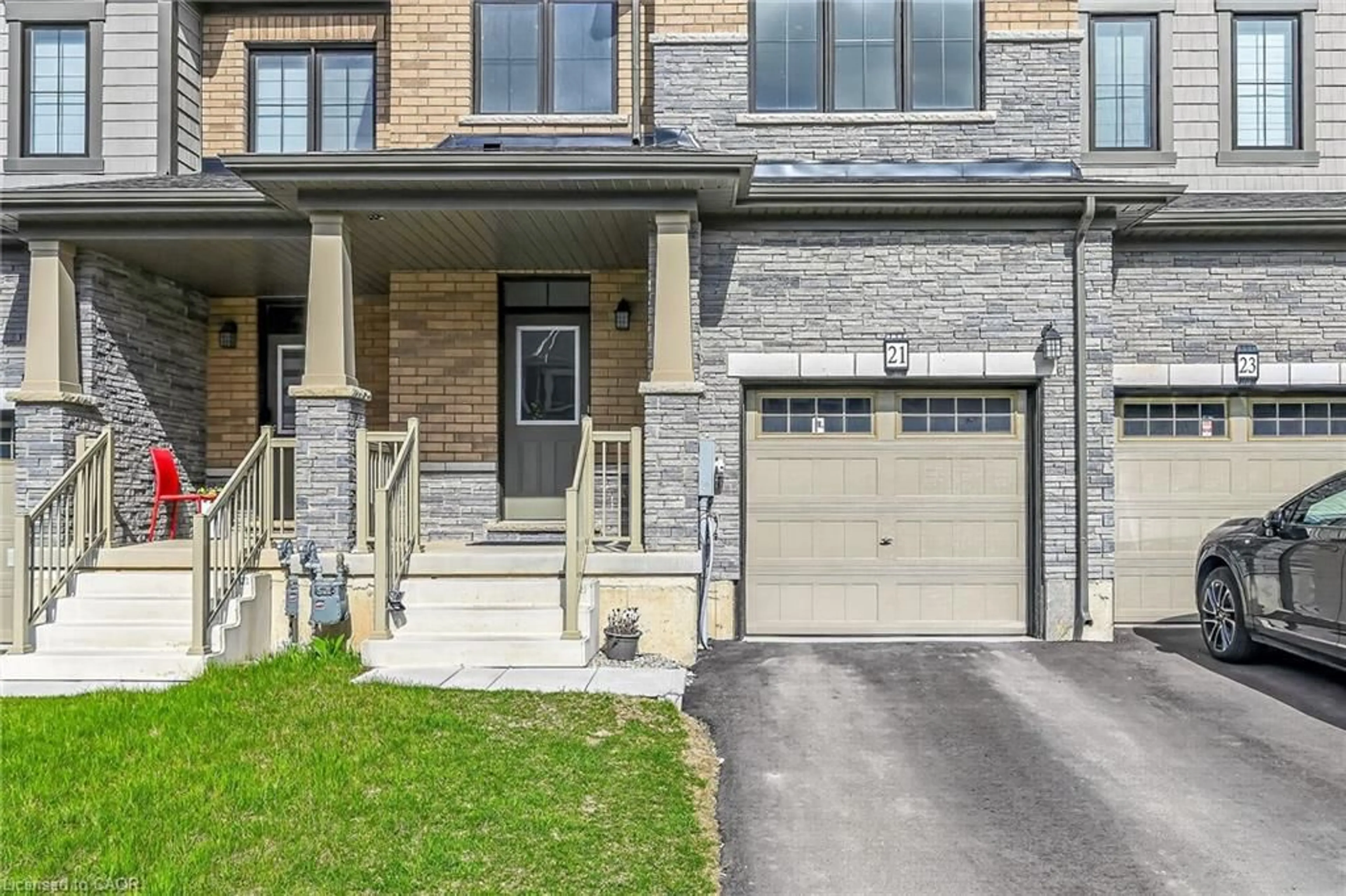 Home with brick exterior material, street for 21 Lonsdale Rd, Haldimand Ontario N3W 0J6