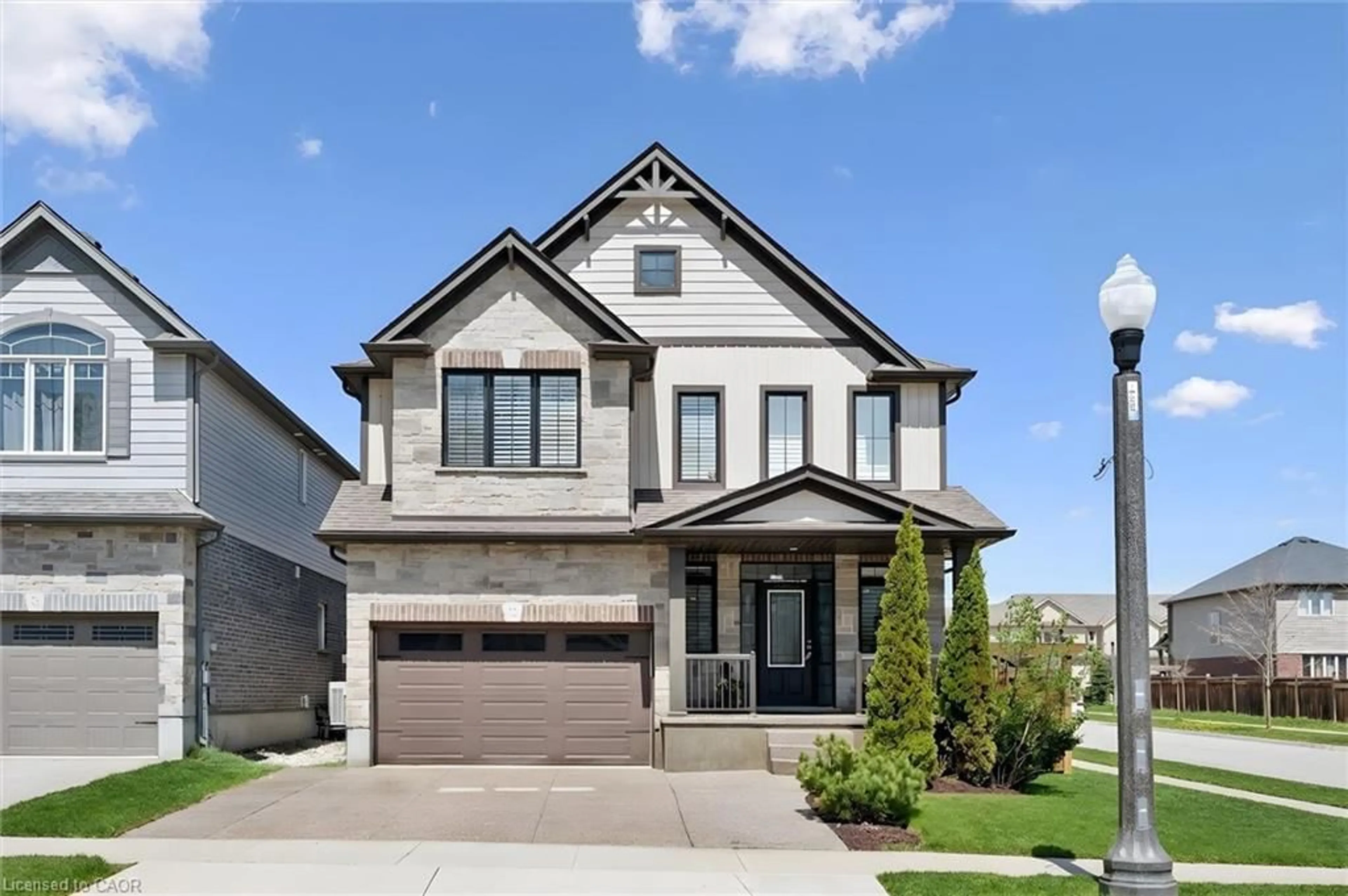 Home with brick exterior material, street for 72 Elmbank Trail, Kitchener Ontario N2R 0H1