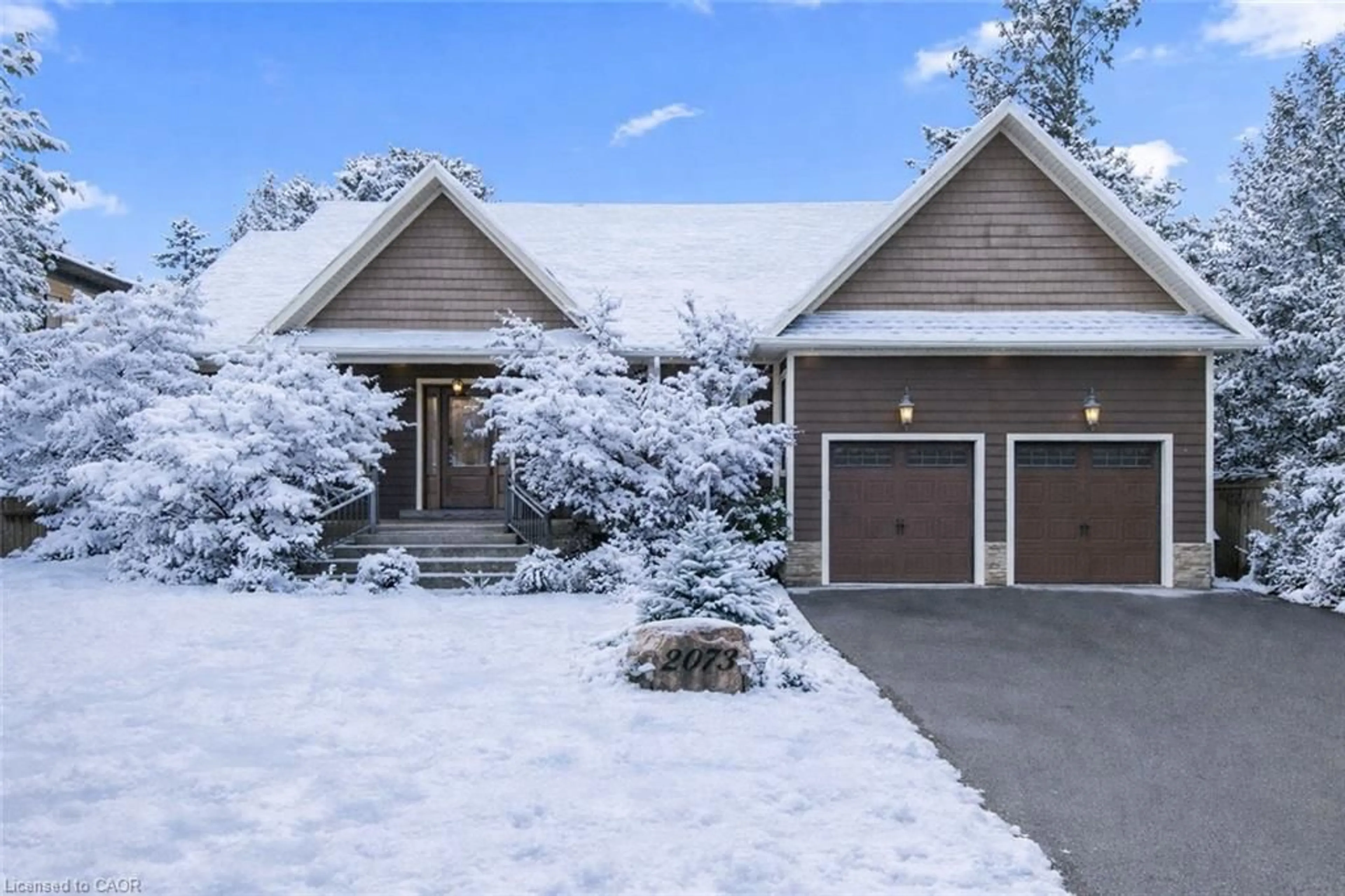 Unknown for 2073 Deramore Dr, Oakville Ontario L6J 2P7