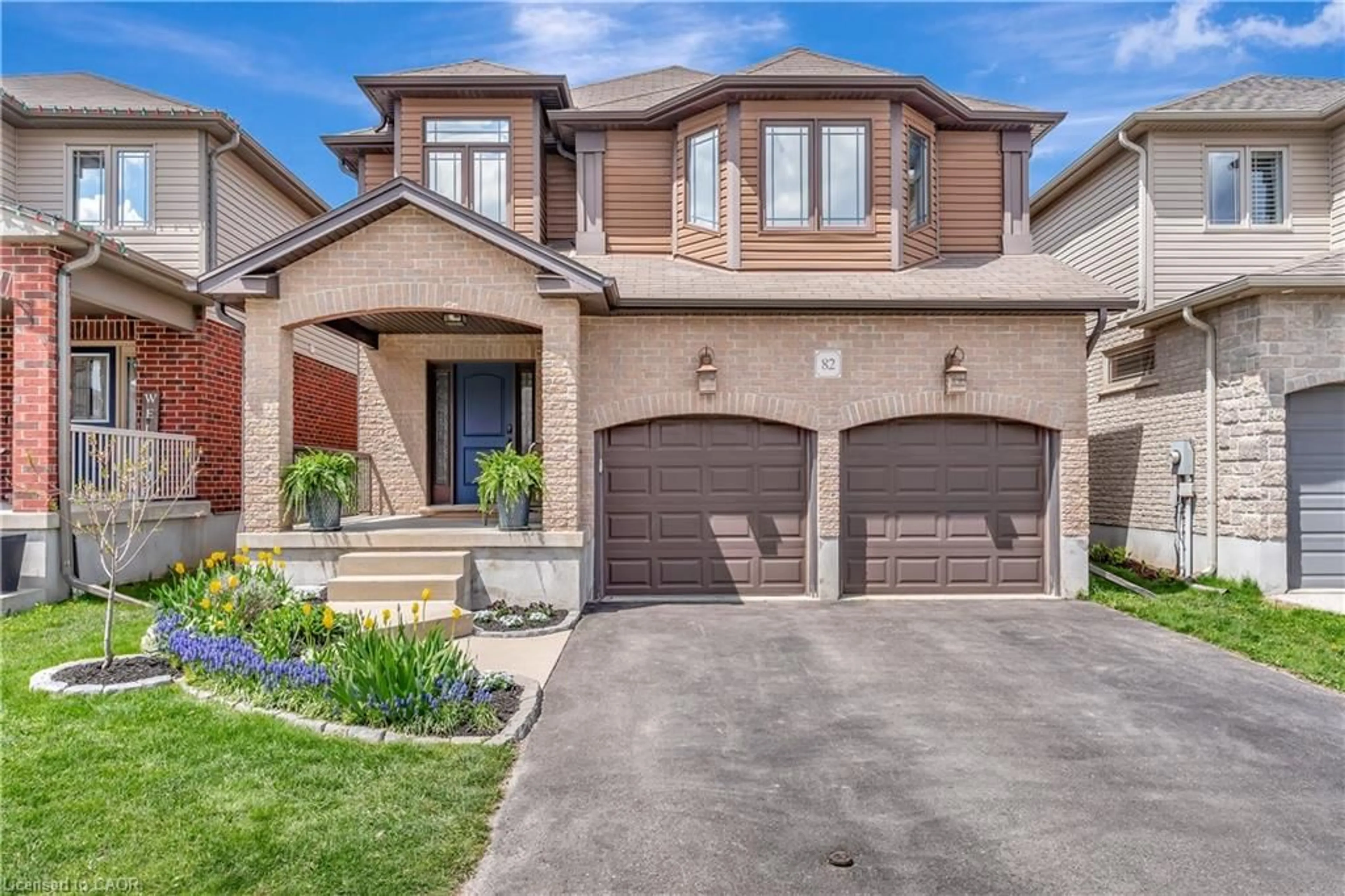 Home with brick exterior material, street for 82 Maplecrest Dr, Breslau Ontario N0B 1M0