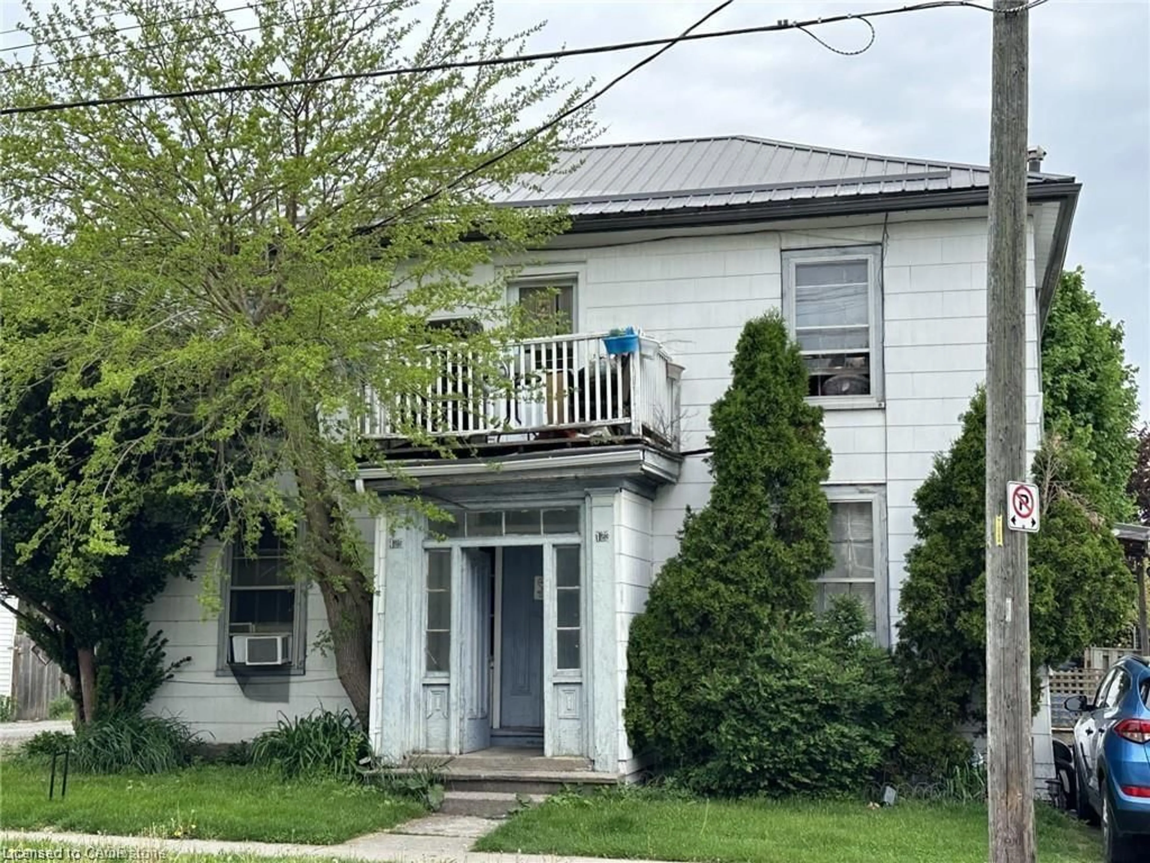 A pic from outside/outdoor area/front of a property/back of a property/a pic from drone, street for 125 Stanley St, Simcoe Ontario N3Y 1M6