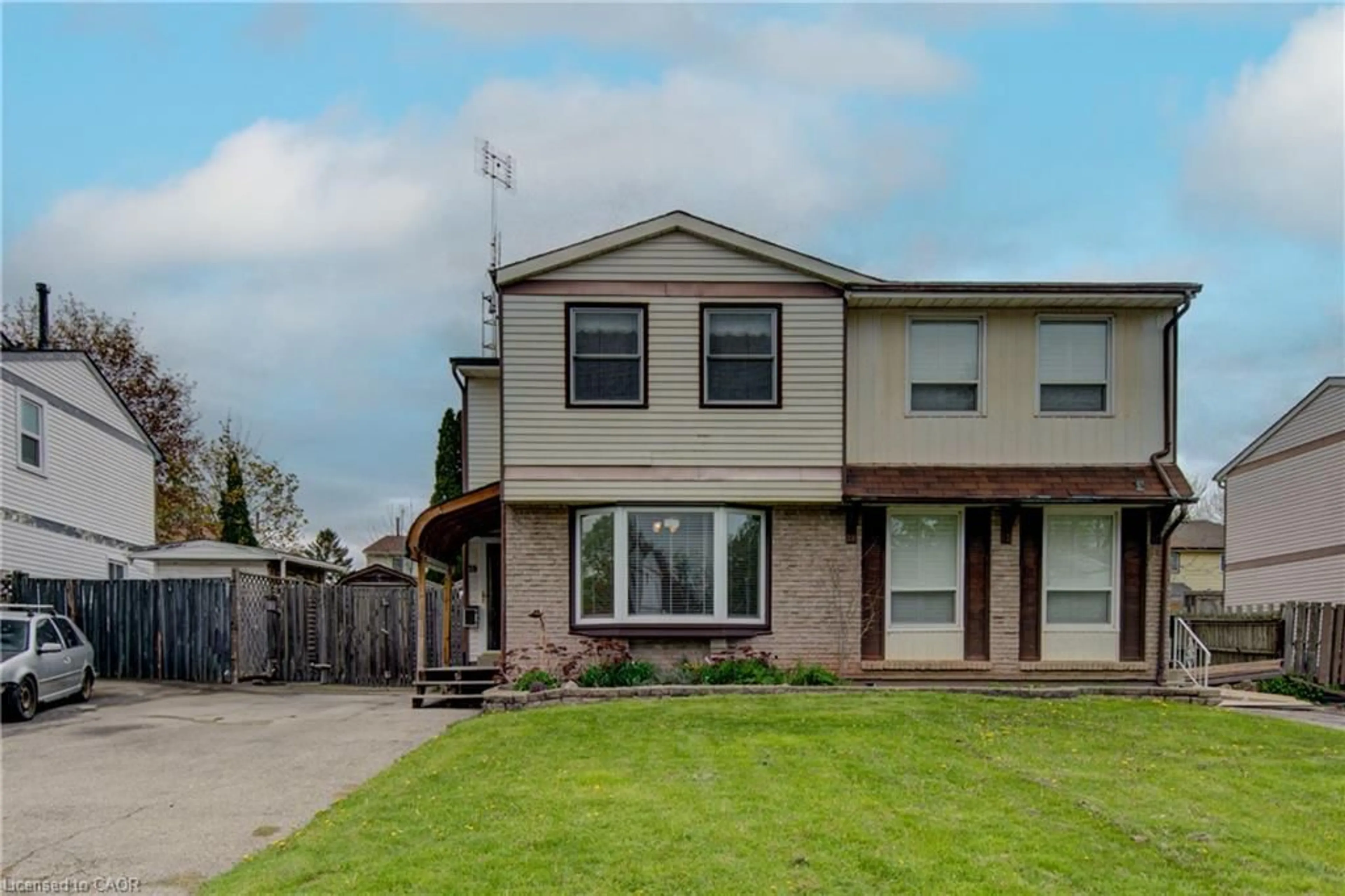Unknown for 19 White Owl Cres, Brantford Ontario N3P 1A1