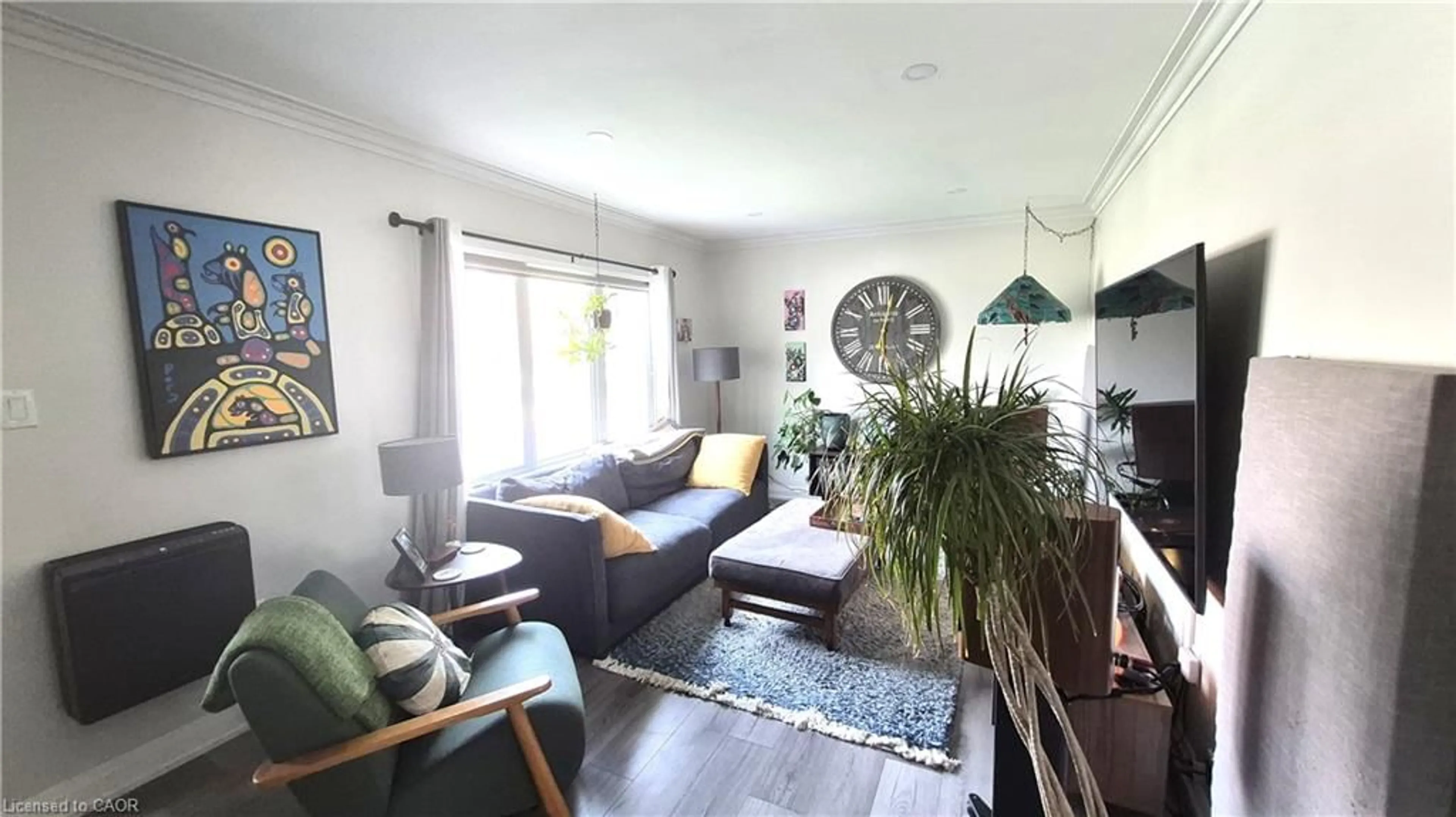 Living room with furniture, unknown for 129 Moore Ave, Waterloo Ontario N2J 1X4