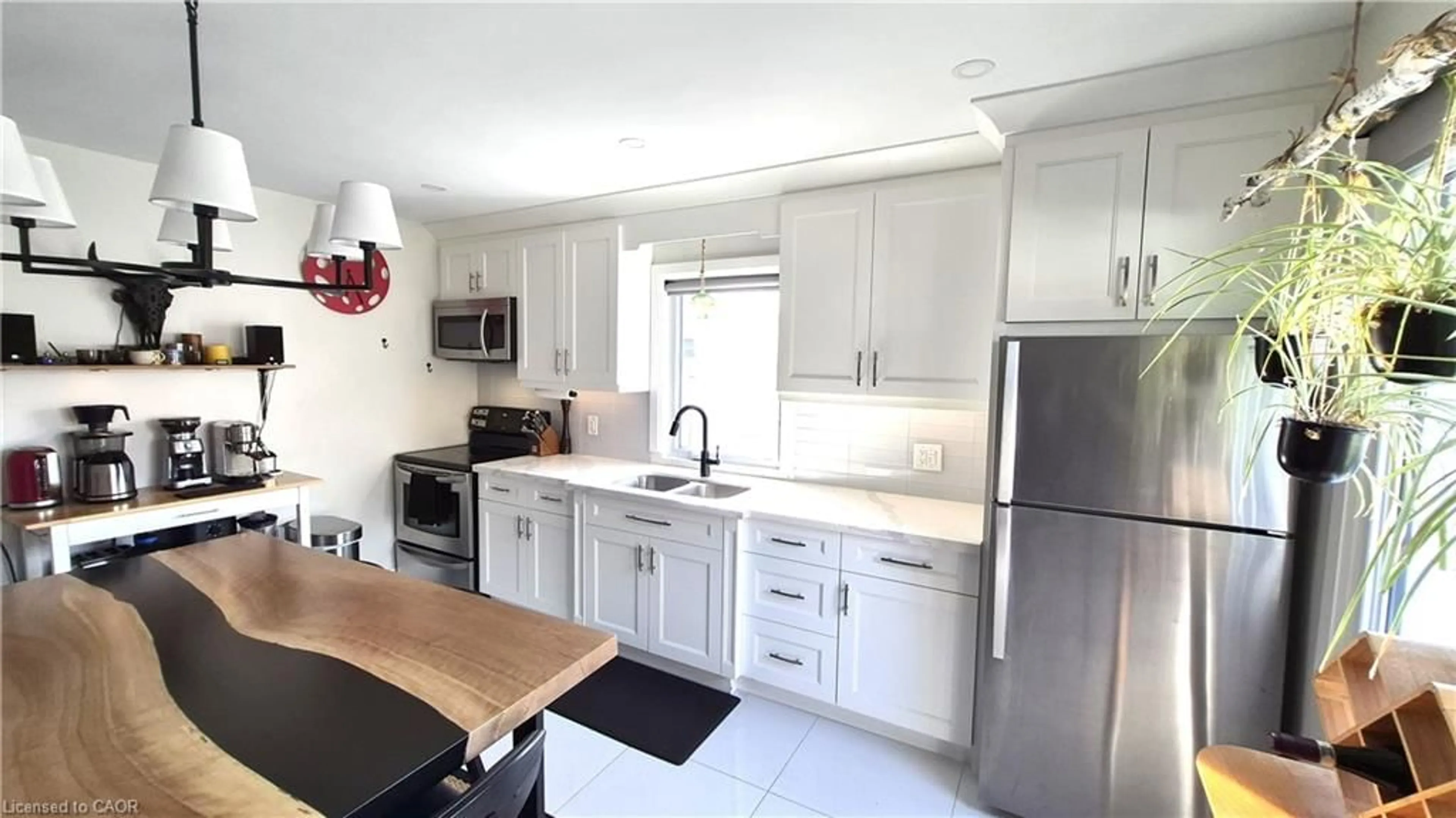 Unknown for 129 Moore Ave, Waterloo Ontario N2J 1X4