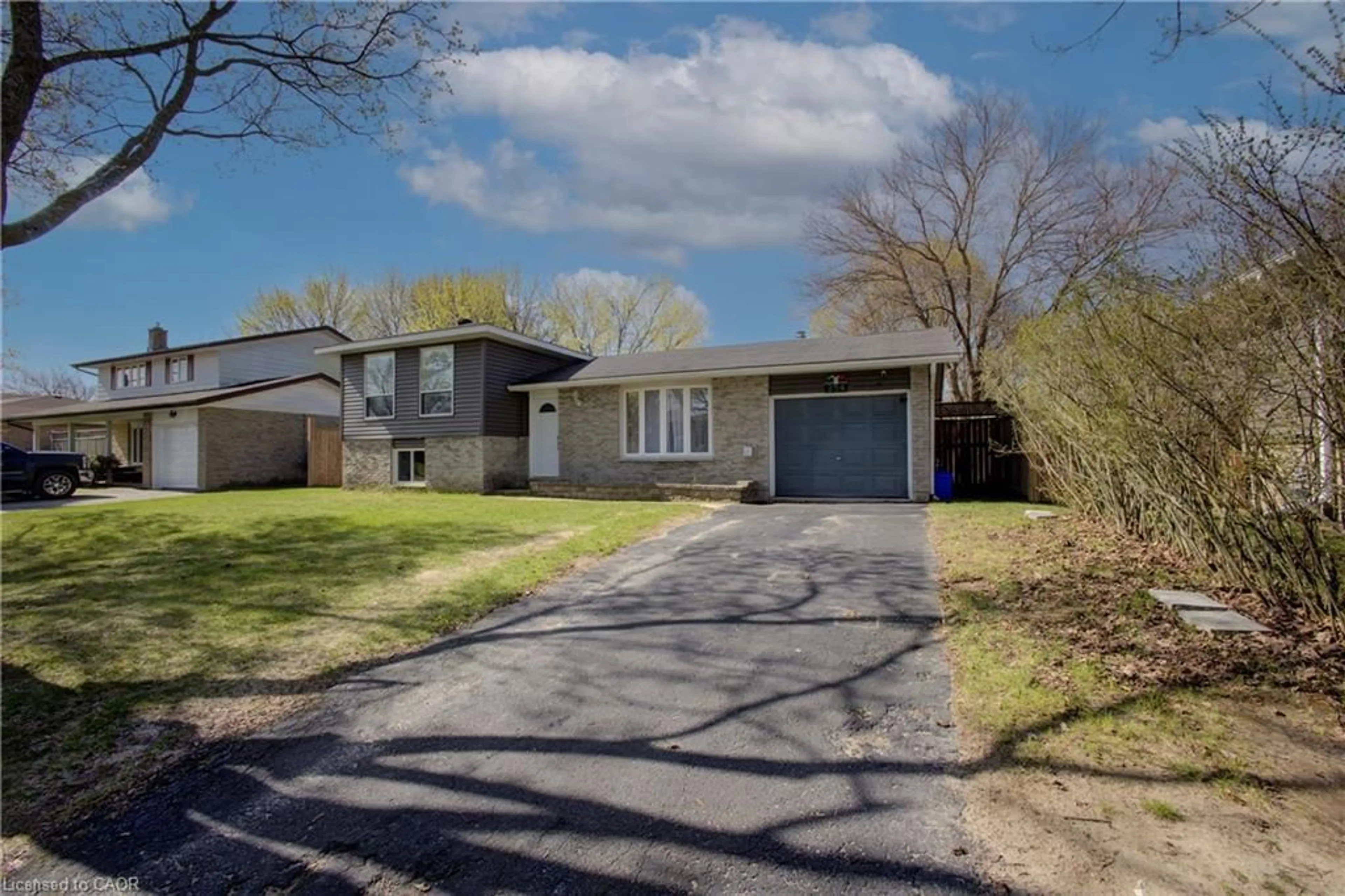 A pic from outside/outdoor area/front of a property/back of a property/a pic from drone, street for 354 Falconer St, Saugeen Shores Ontario N0H 2C2