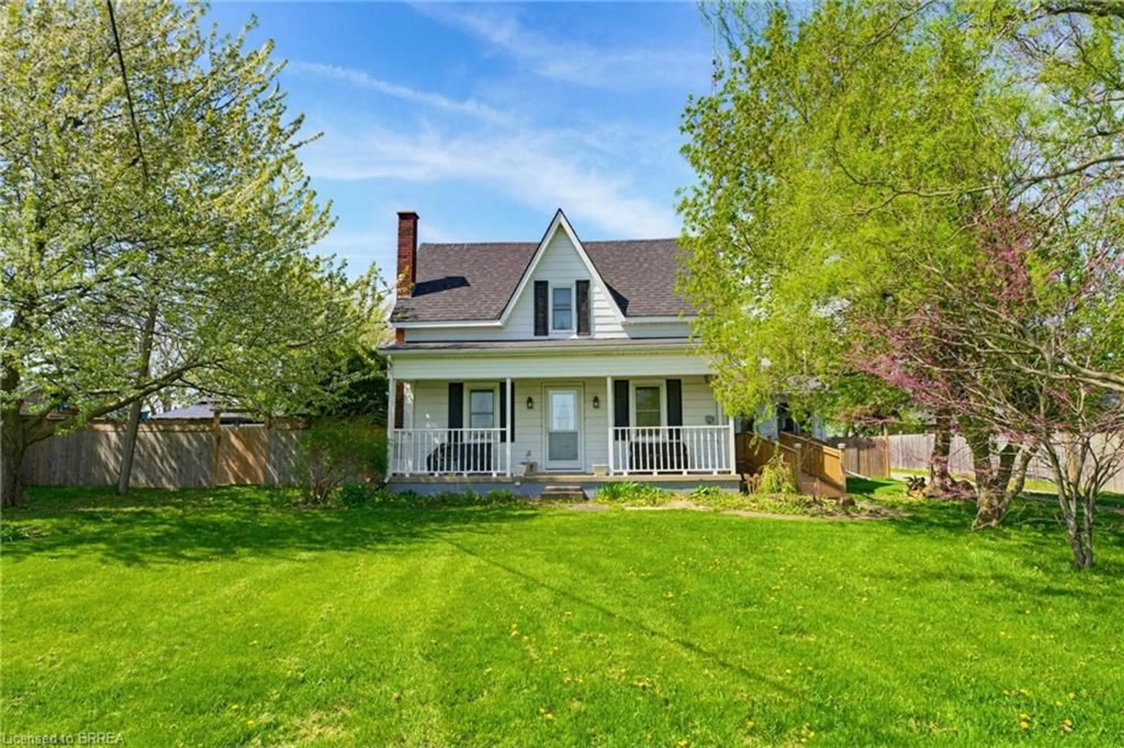 Home with vinyl exterior material, street for 2903 Haldimand Road 9 Rd, York Ontario N0A 1R0