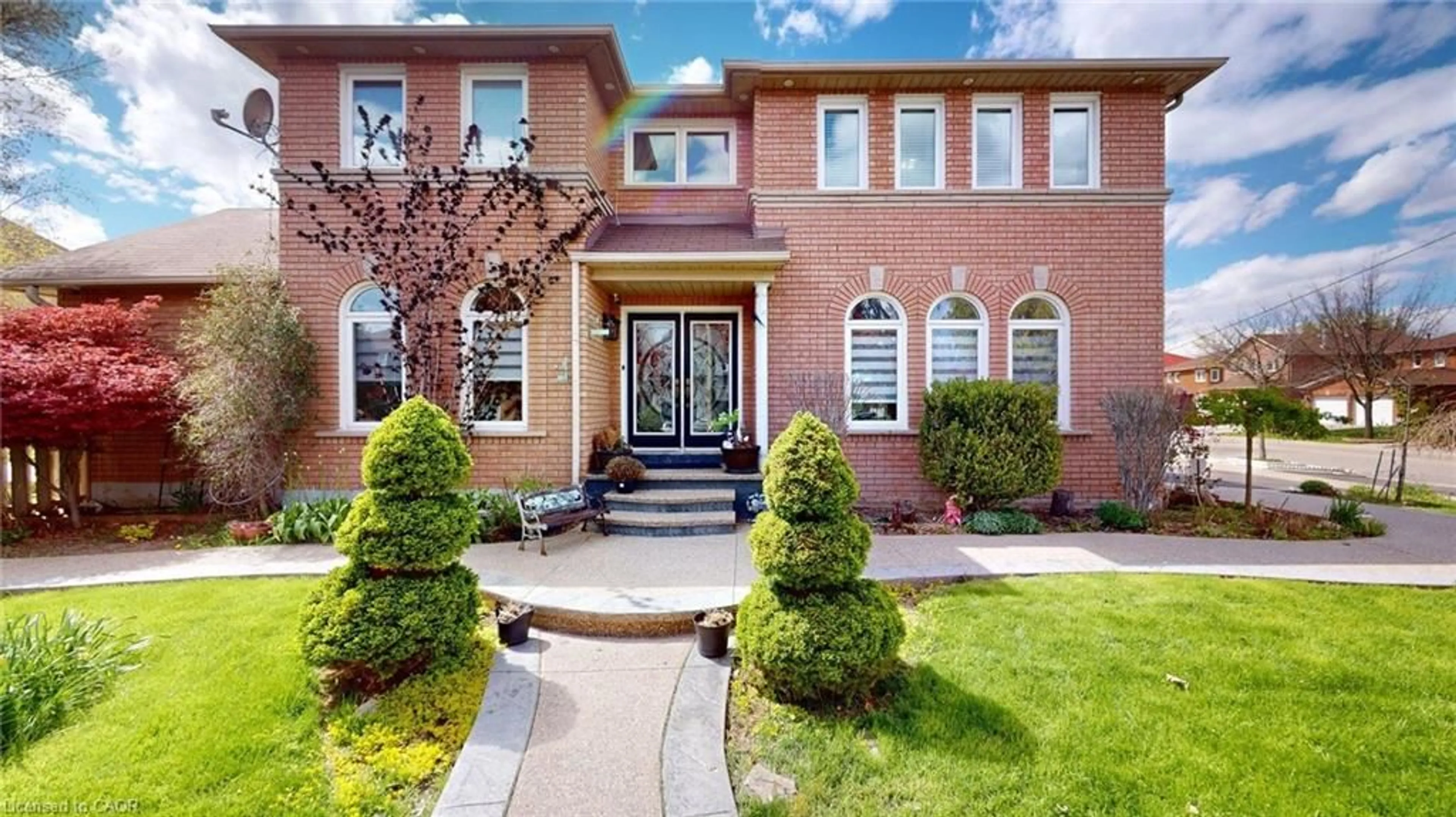 Home with brick exterior material, street for 6466 Lisgar Dr, Mississauga Ontario L5N 6X3