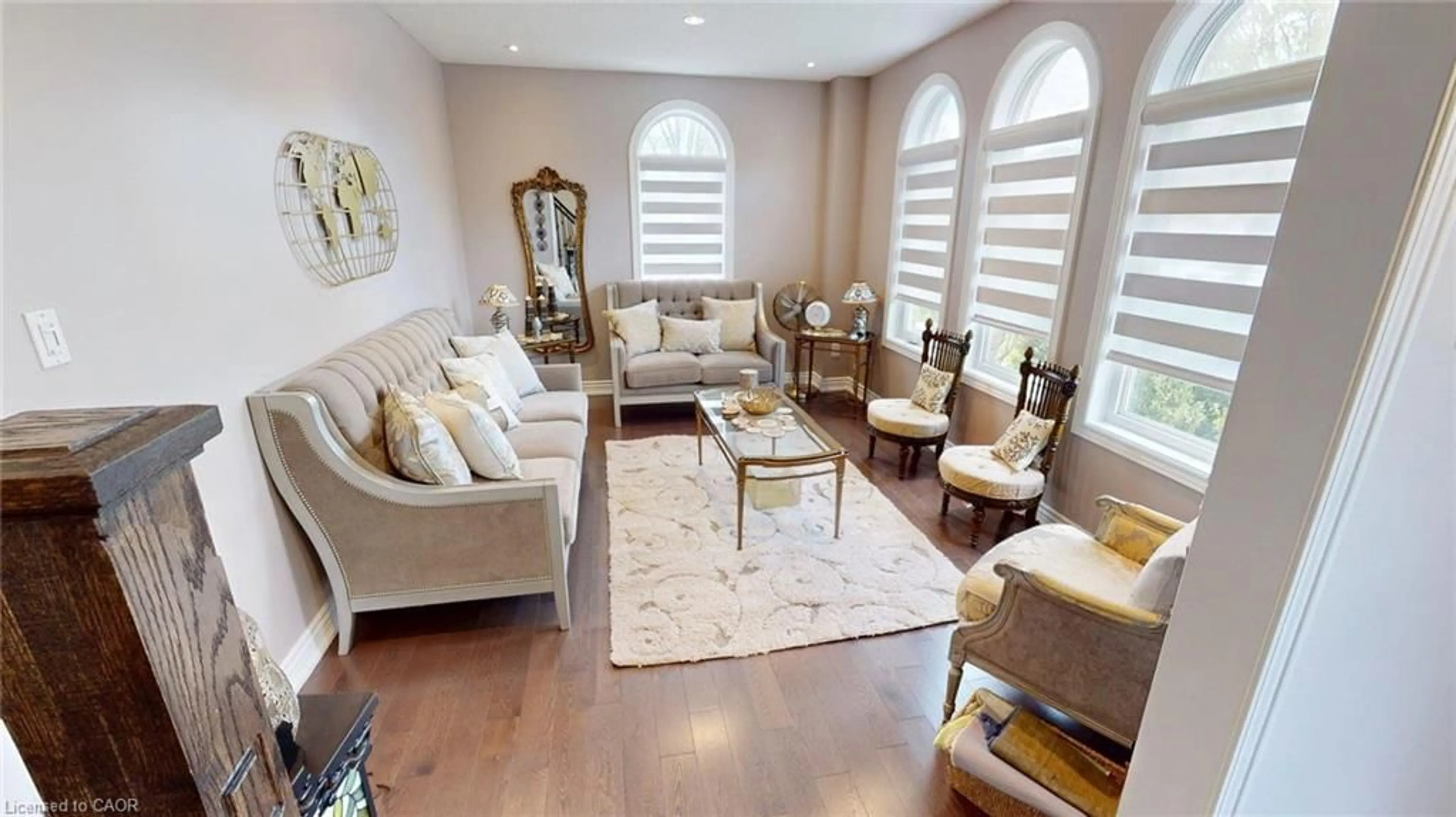 Living room with furniture, unknown for 6466 Lisgar Dr, Mississauga Ontario L5N 6X3